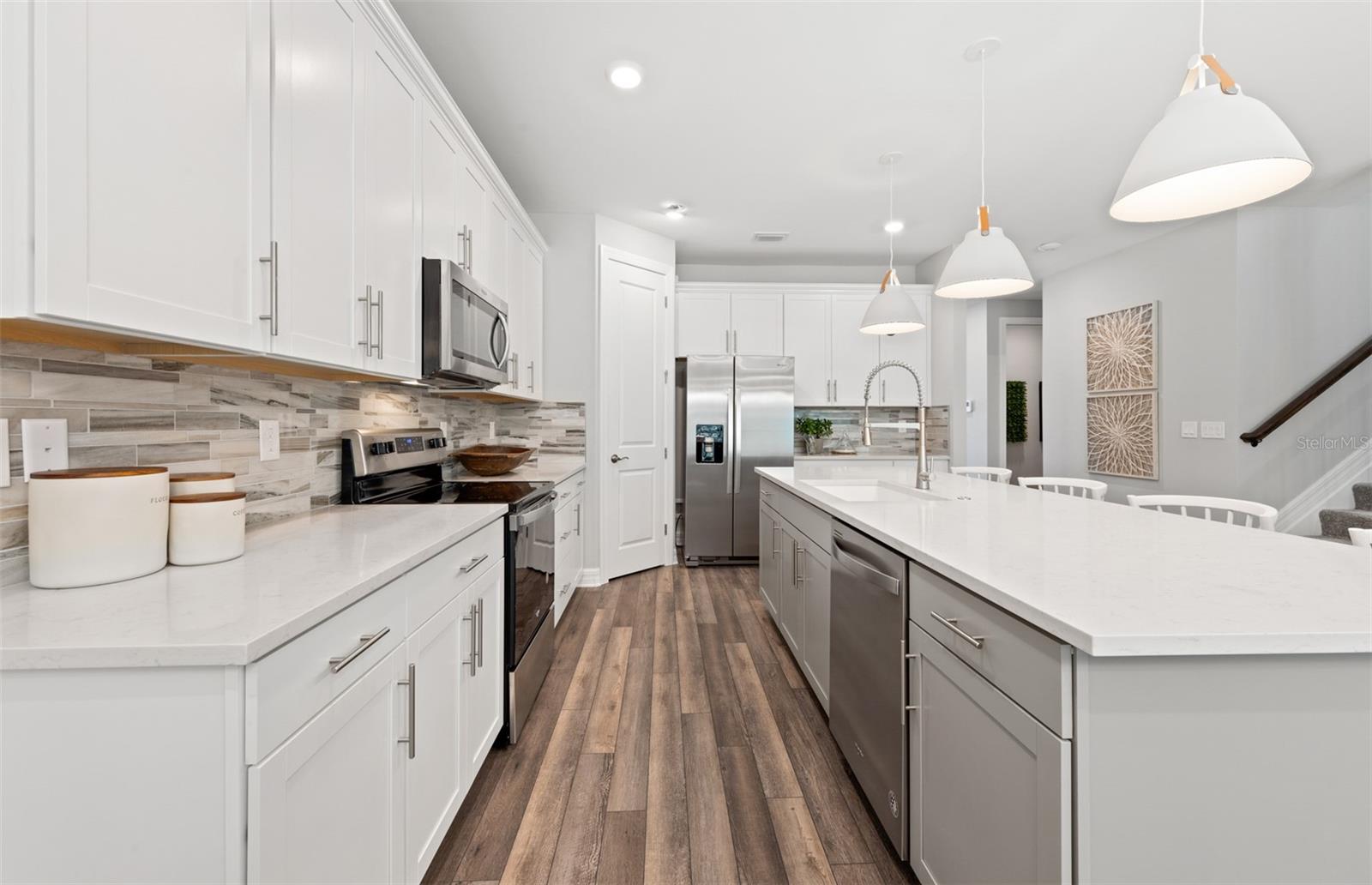 7433 Summer, Sarasota, FL 34231