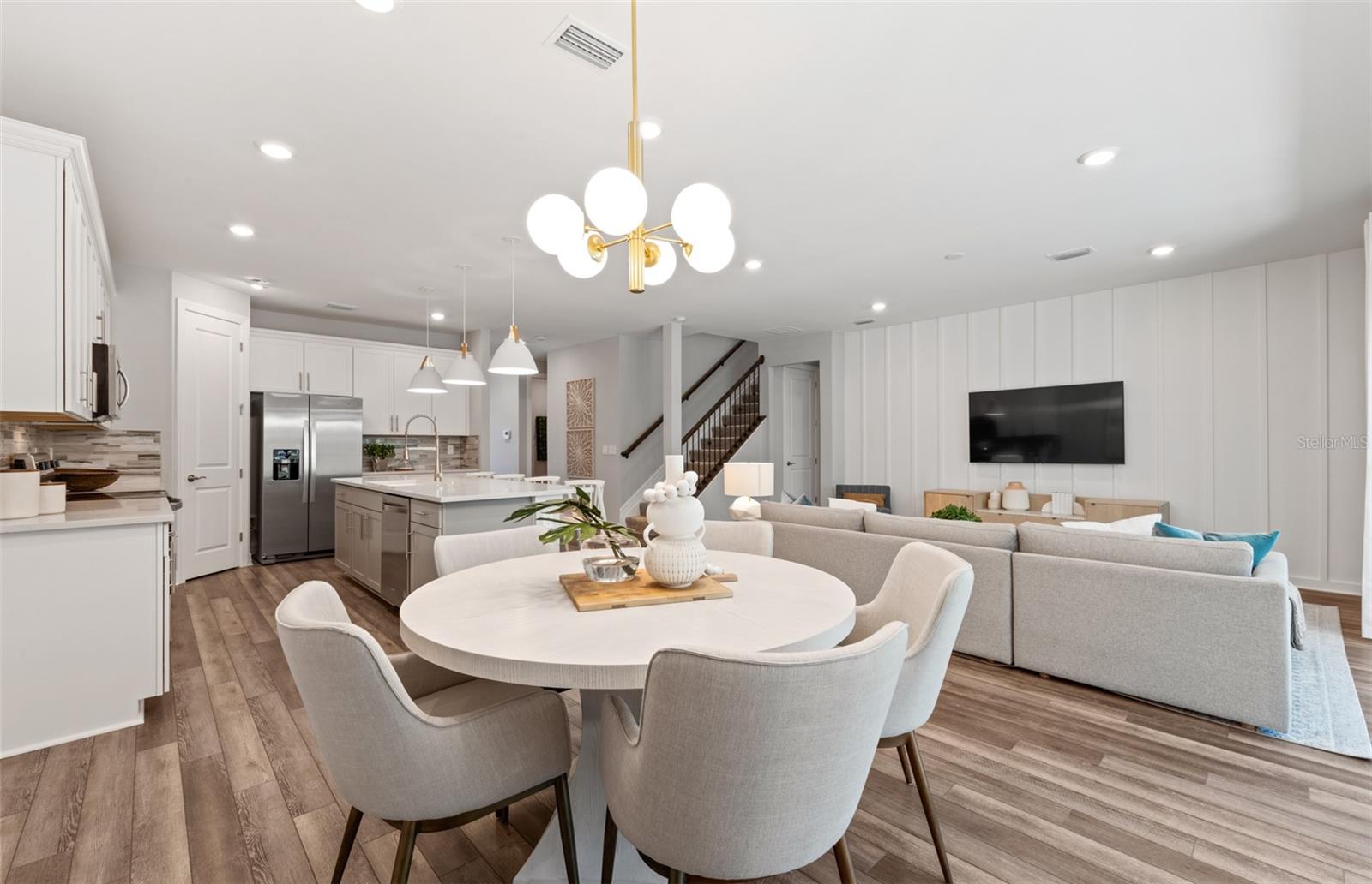 7433 Summer, Sarasota, FL 34231