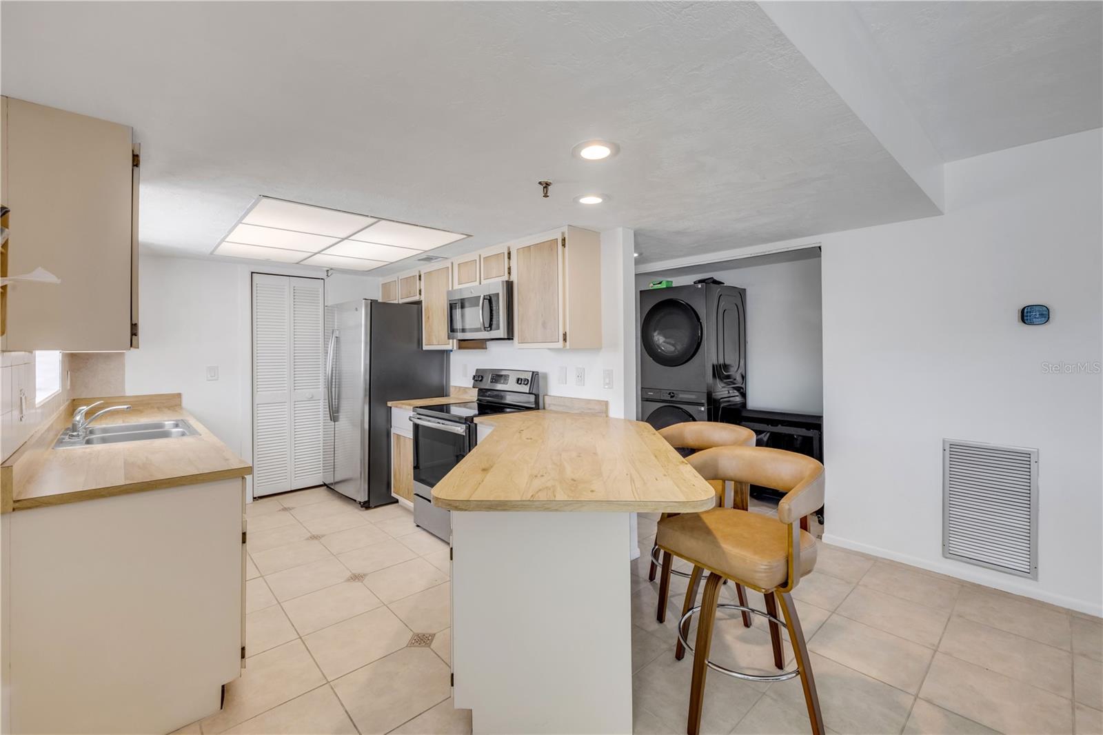 3001 Atlantic Unit 503, New Smyrna Beach, FL 32169