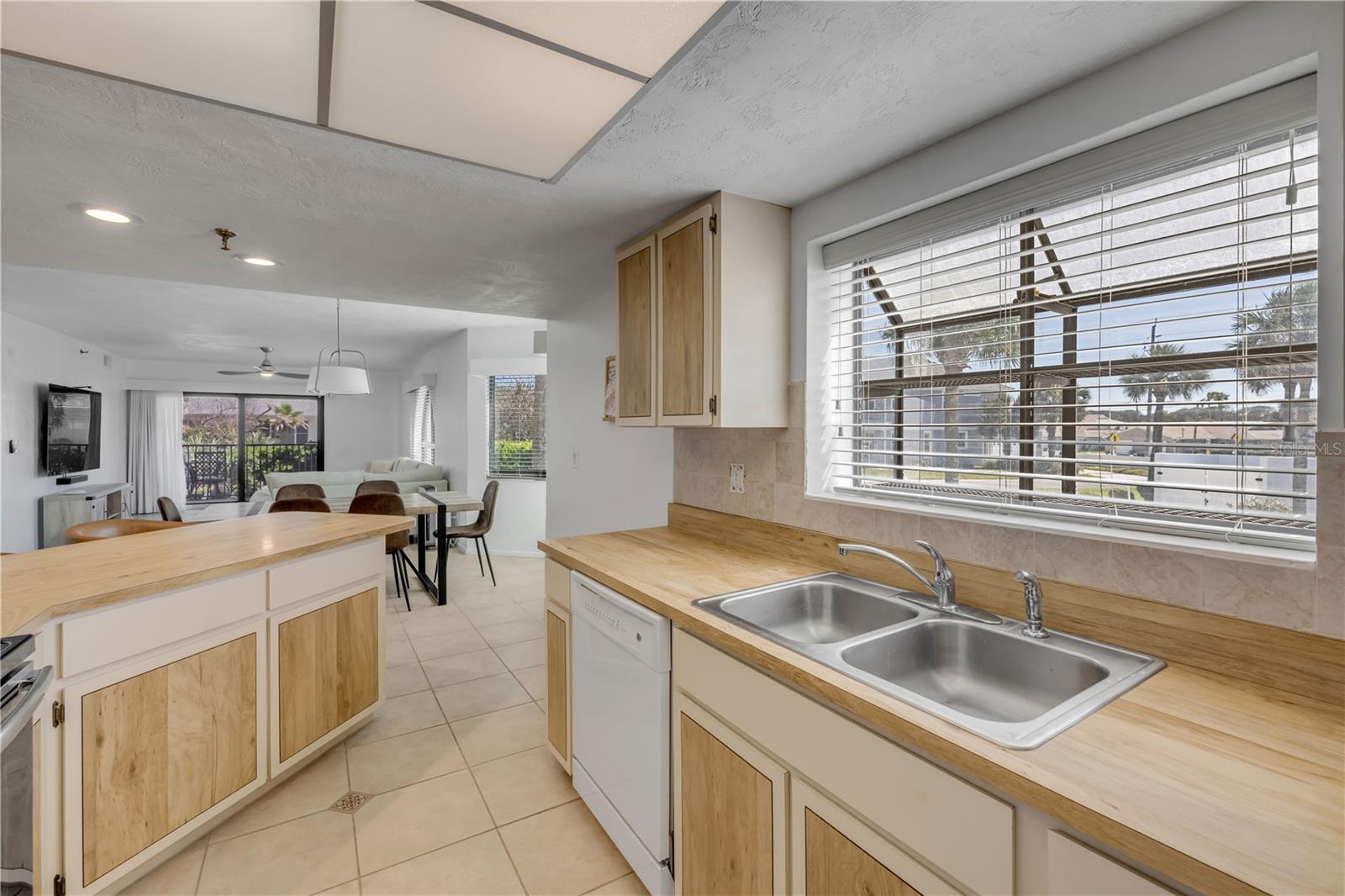 3001 Atlantic Unit 503, New Smyrna Beach, FL 32169