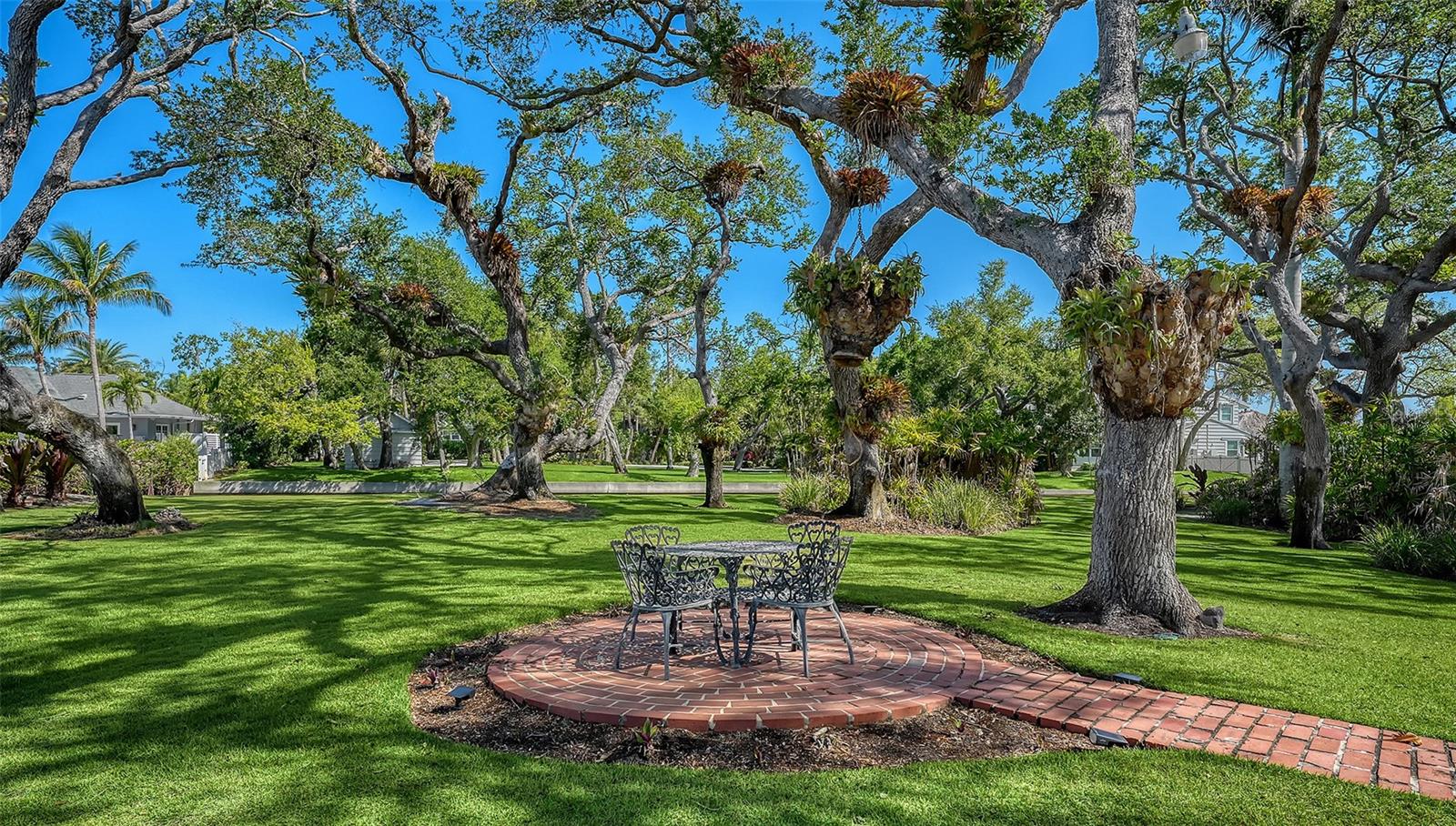 1249 Basin, Sarasota, FL 34242
