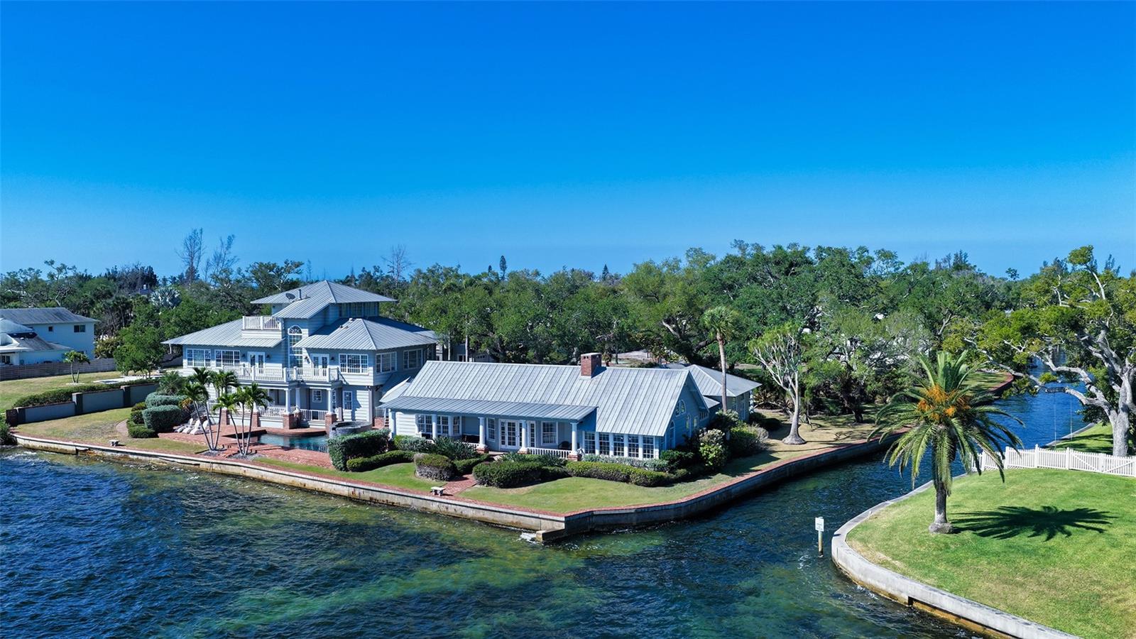 1249 Basin, Sarasota, FL 34242
