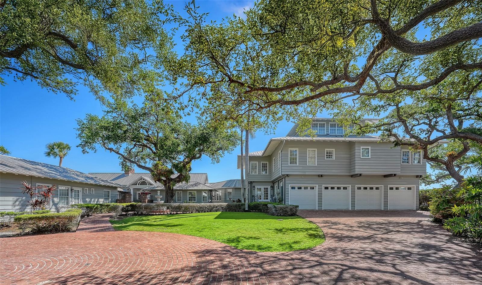 1249 Basin, Sarasota, FL 34242