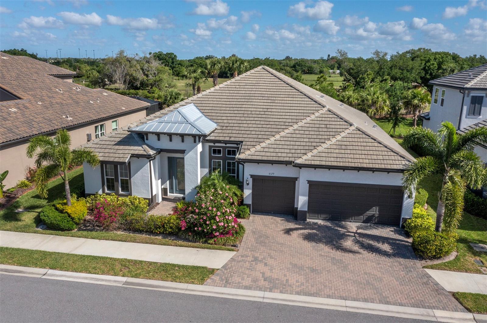 6129 Lungo Lago, Sarasota, FL 34241
