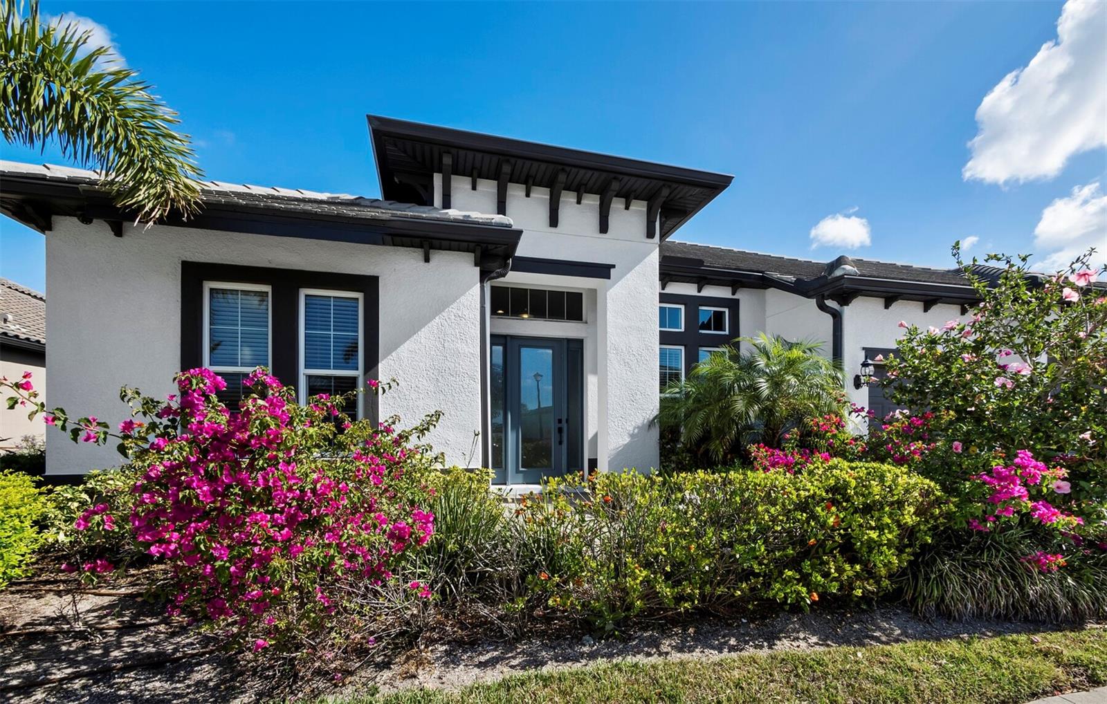 6129 Lungo Lago, Sarasota, FL 34241