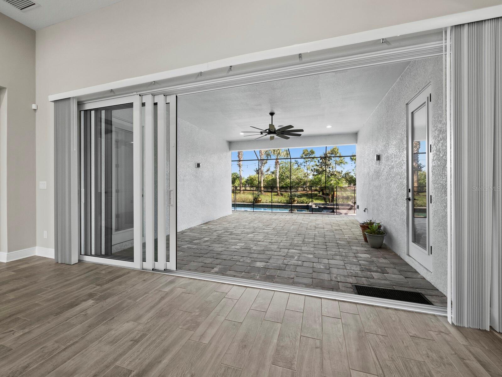 6129 Lungo Lago, Sarasota, FL 34241