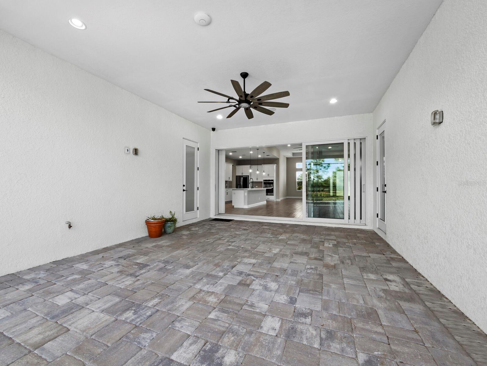 6129 Lungo Lago, Sarasota, FL 34241