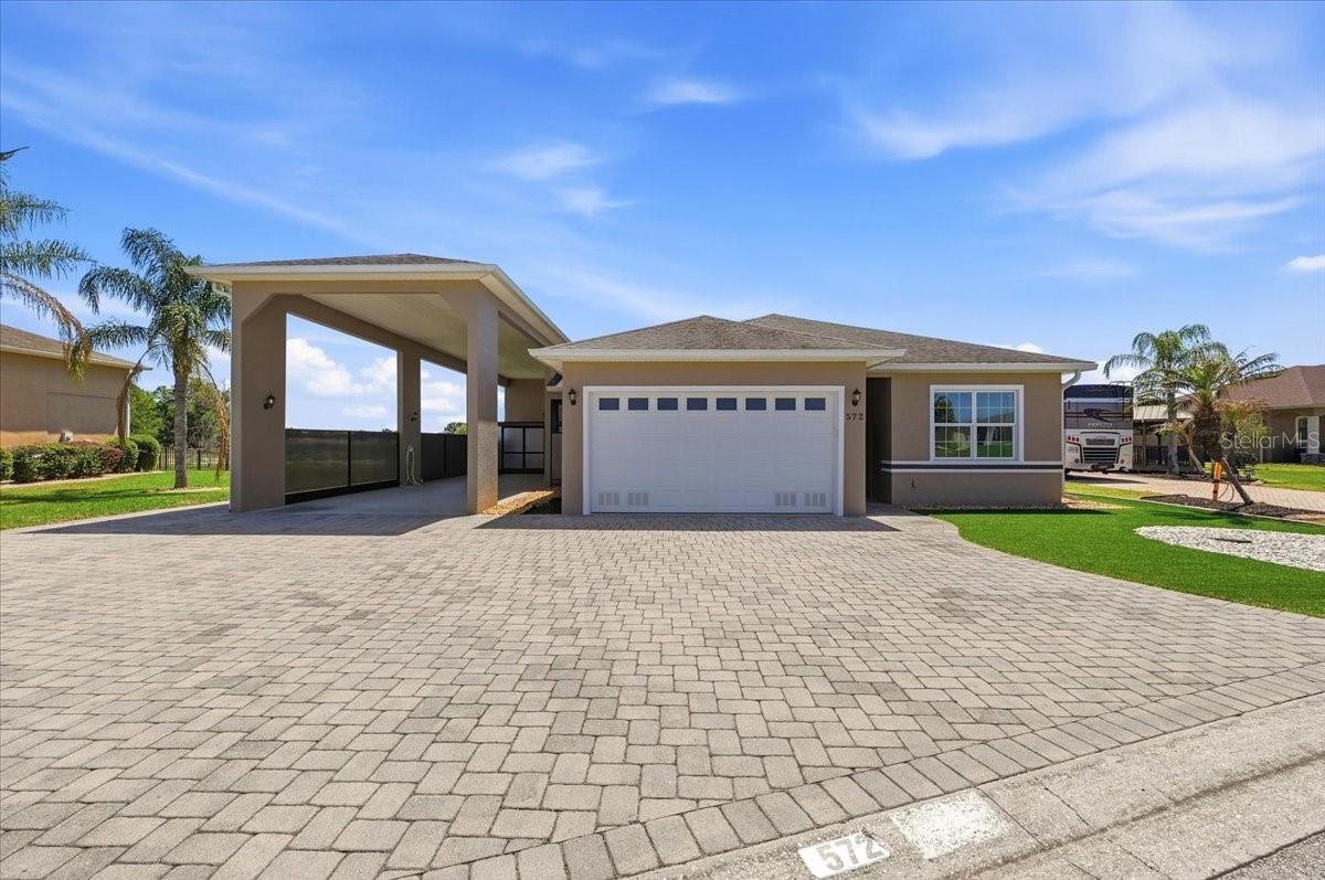 572 Meandering, Polk City, FL 33868