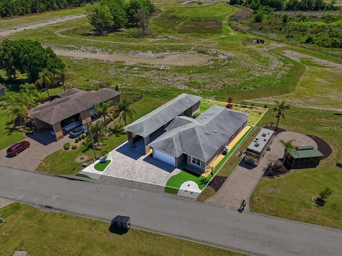 572 Meandering, Polk City, FL 33868