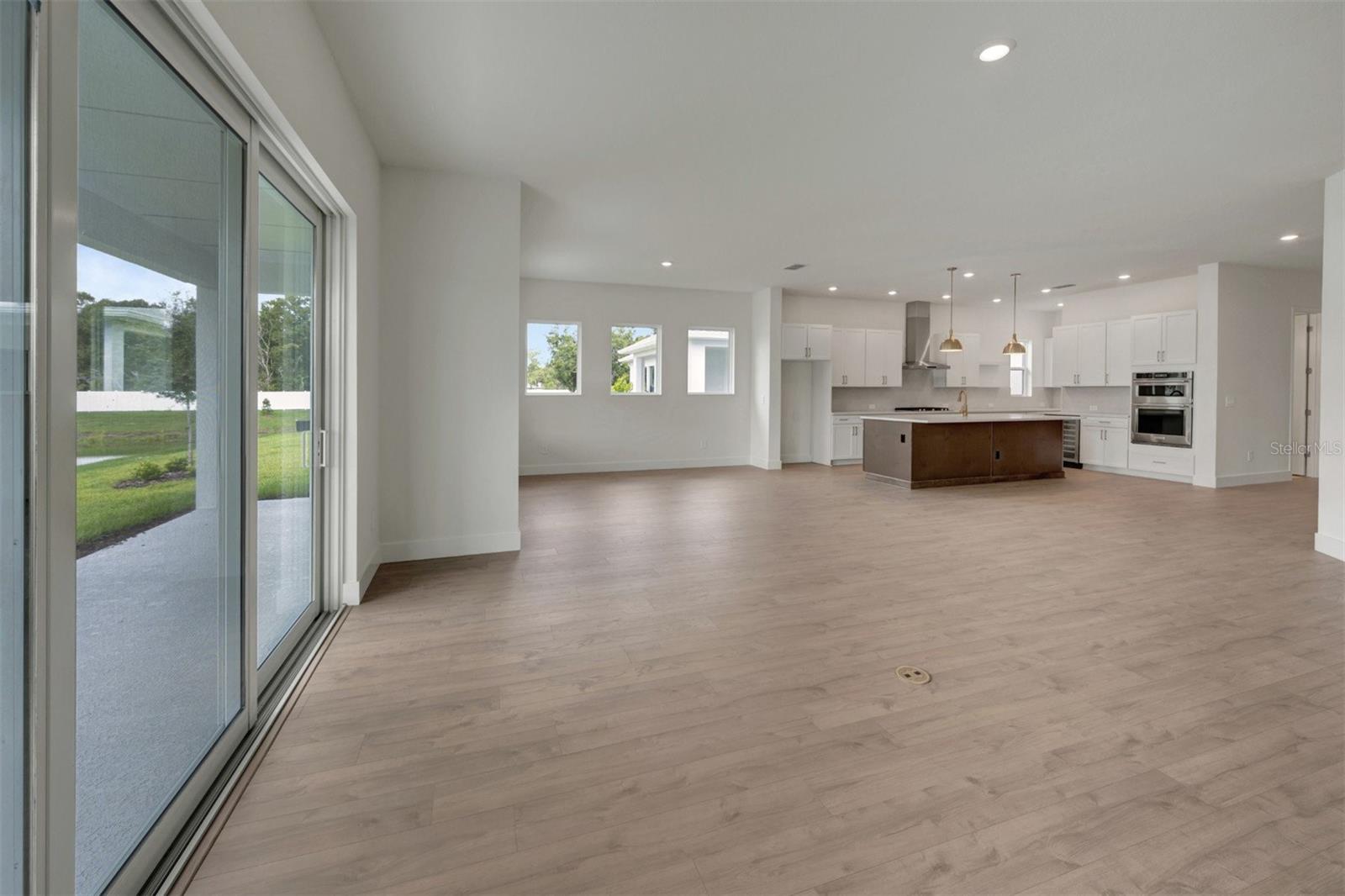 7249 Meadowshade, Sarasota, FL 34241