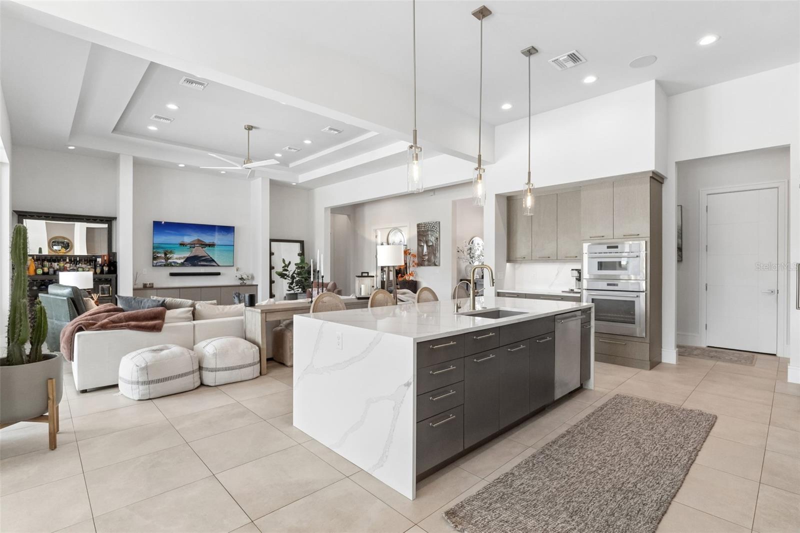 15220 Pendio, Bella Collina, FL 34756
