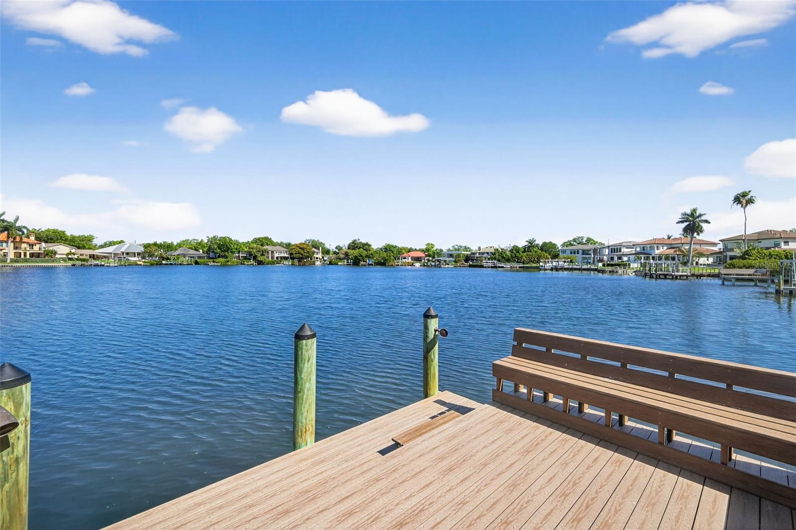 460 Coffee Pot Riviera, St Petersburg, FL 33704