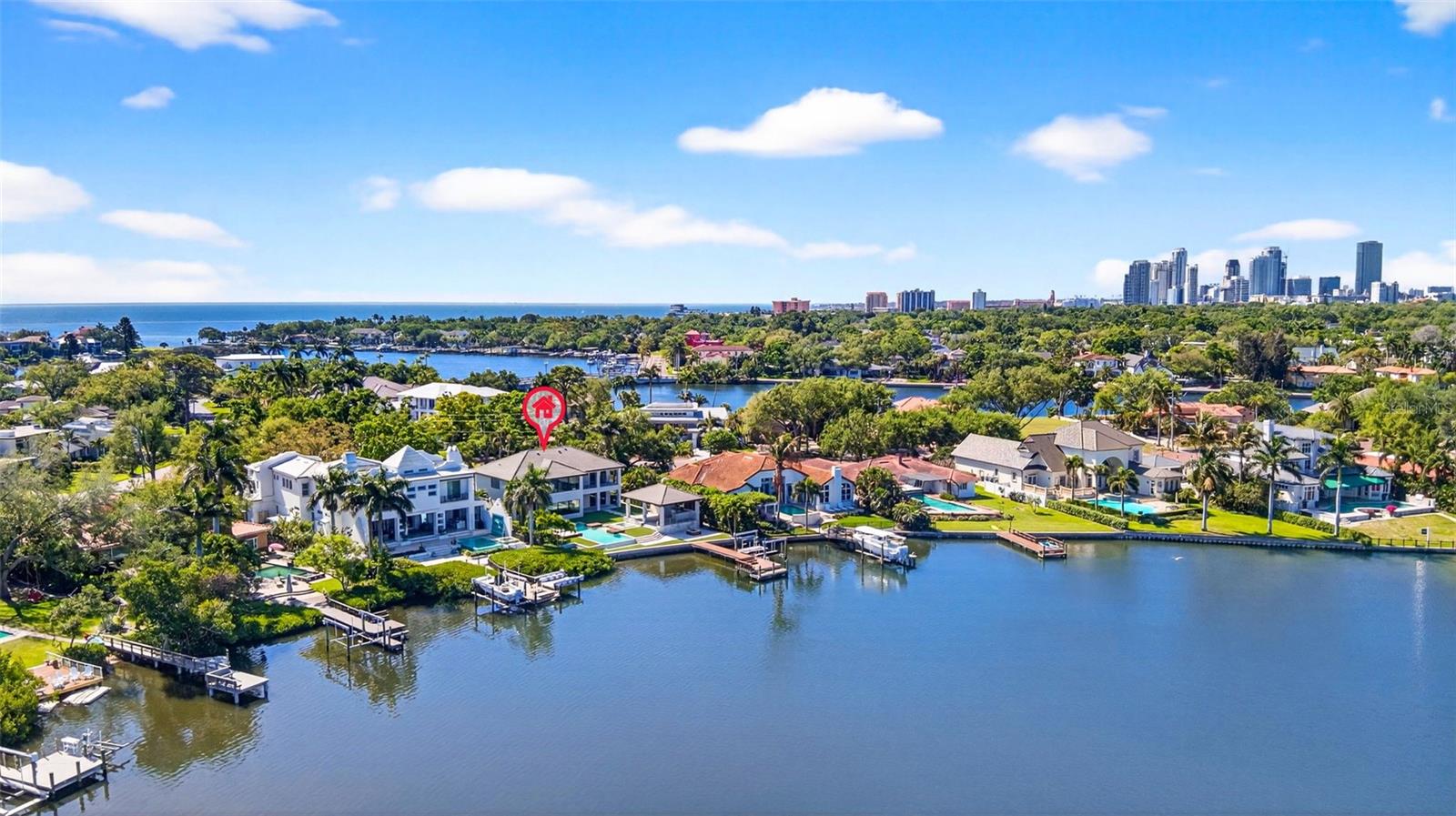 460 Coffee Pot Riviera, St Petersburg, FL 33704