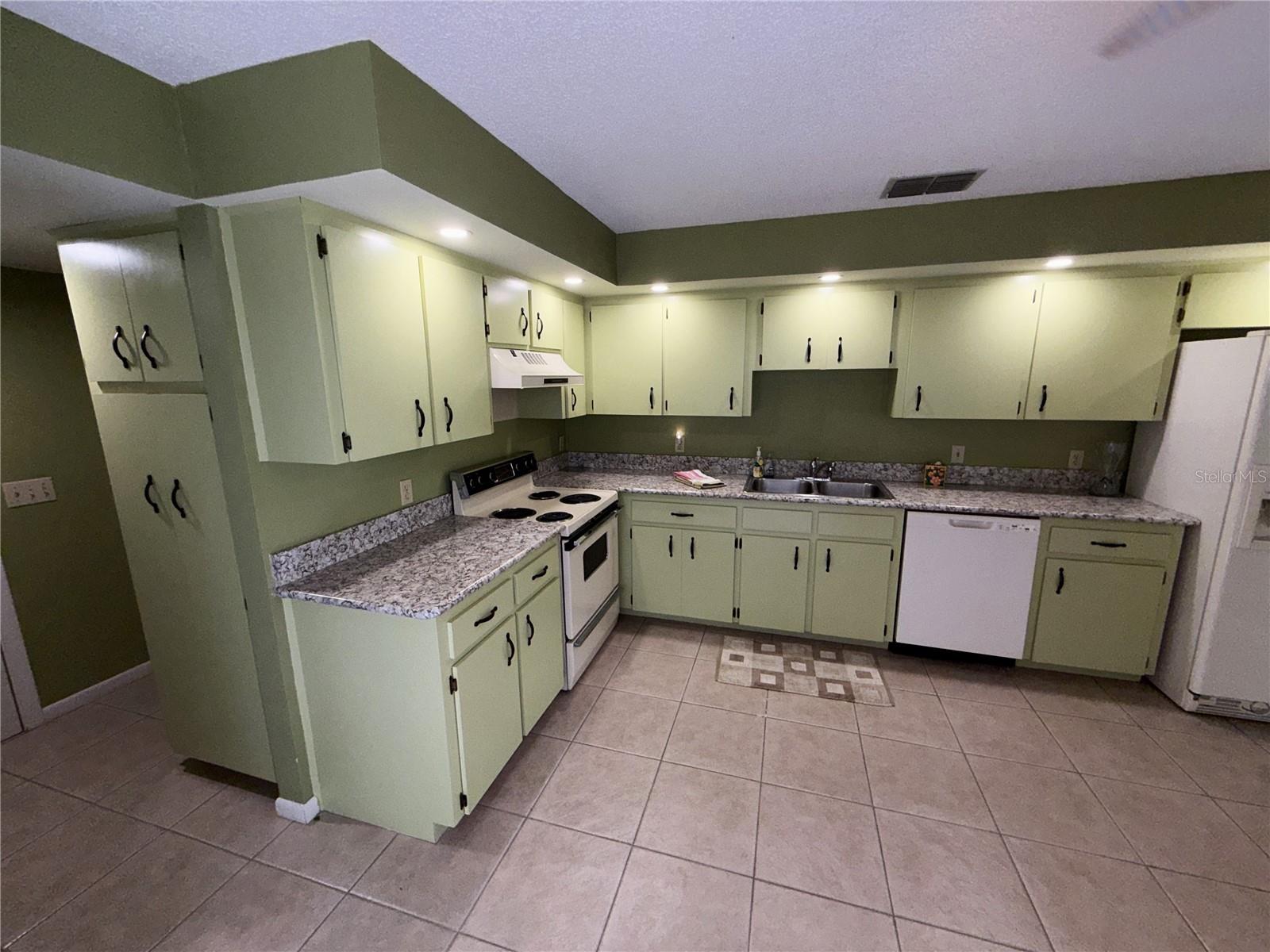 3971 Cypress, Winter Haven, FL 33884