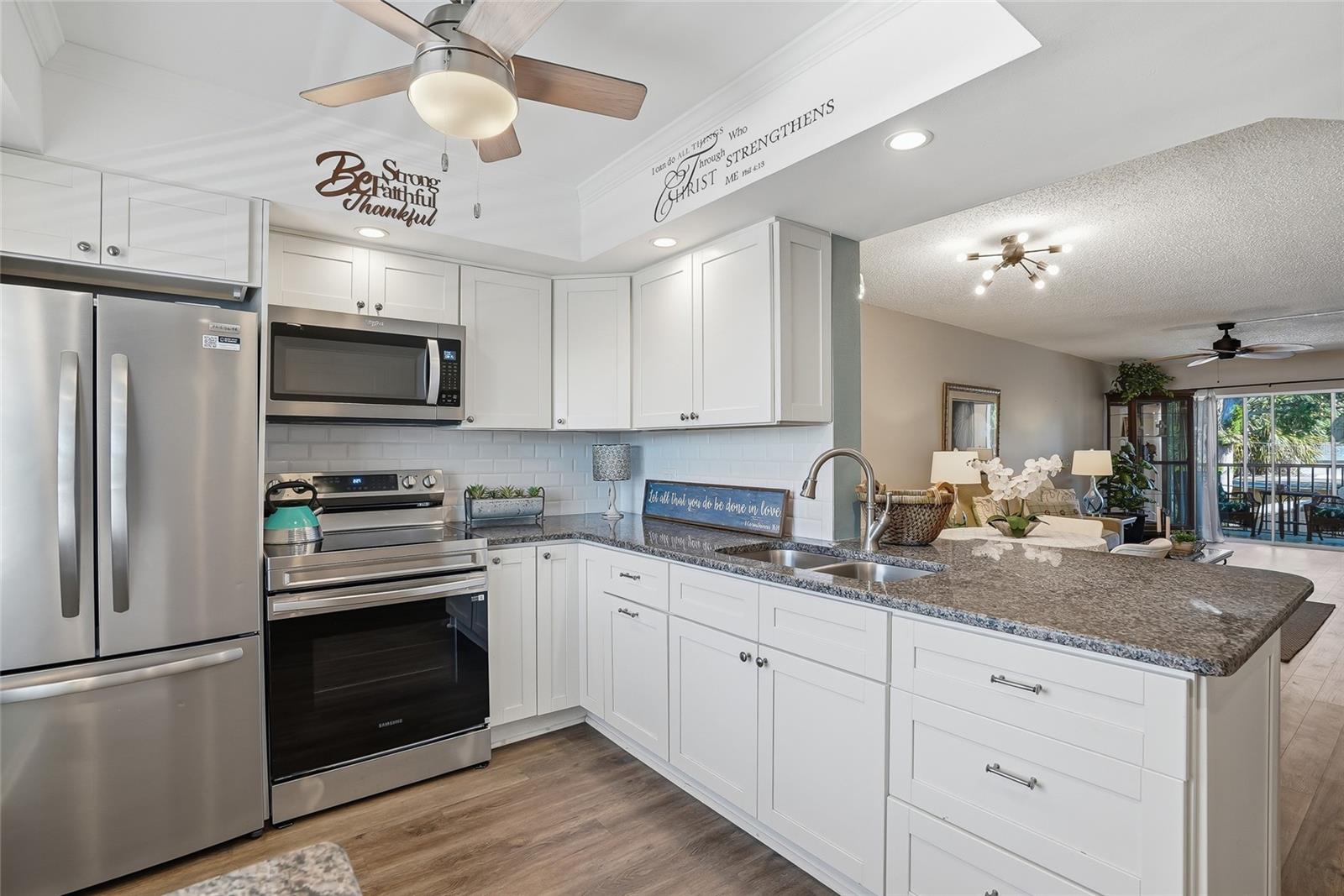952 Virginia Unit 202, Dunedin, FL 34698