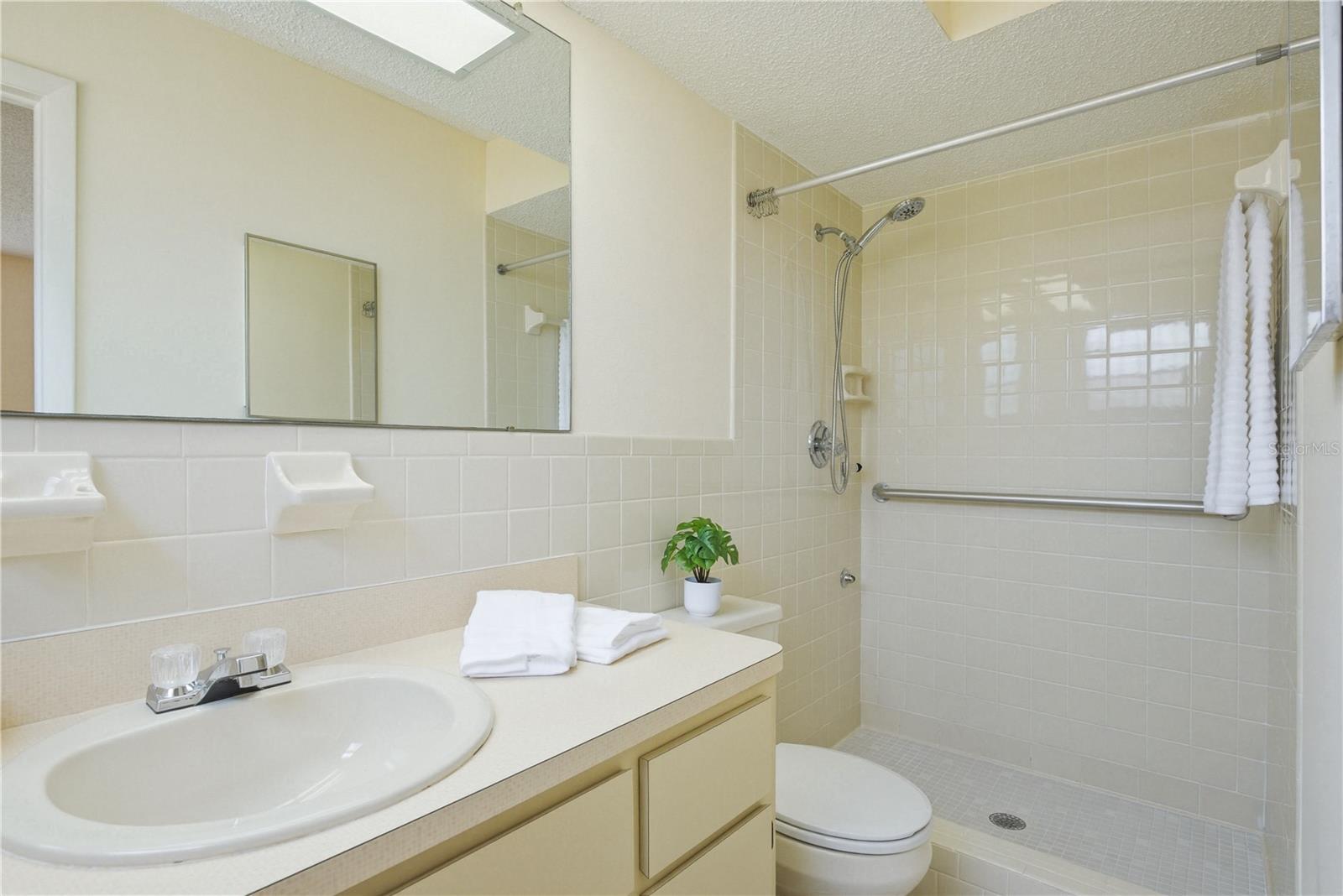 7832 Mcpherson, New Port Richey, FL 34653