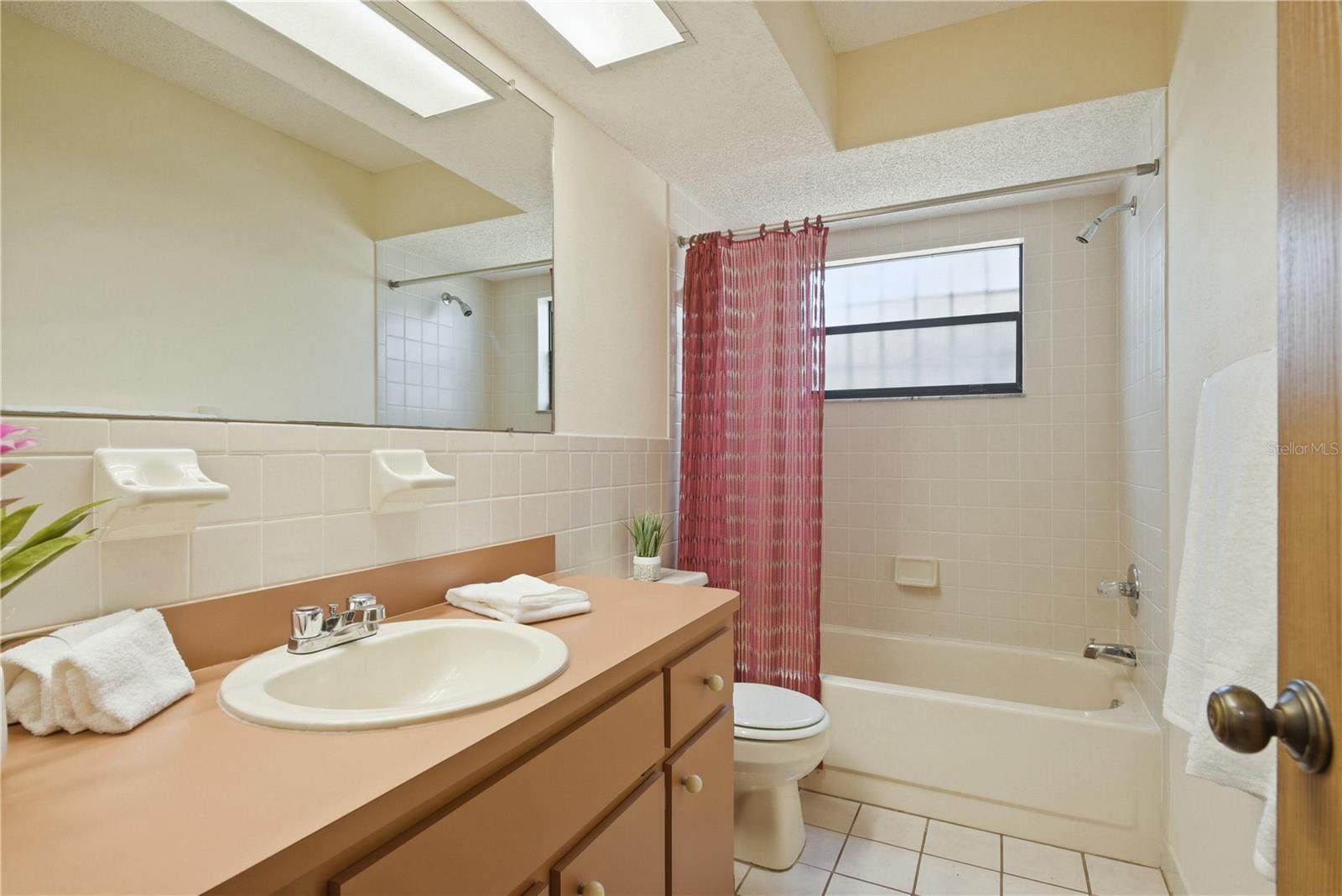 7832 Mcpherson, New Port Richey, FL 34653