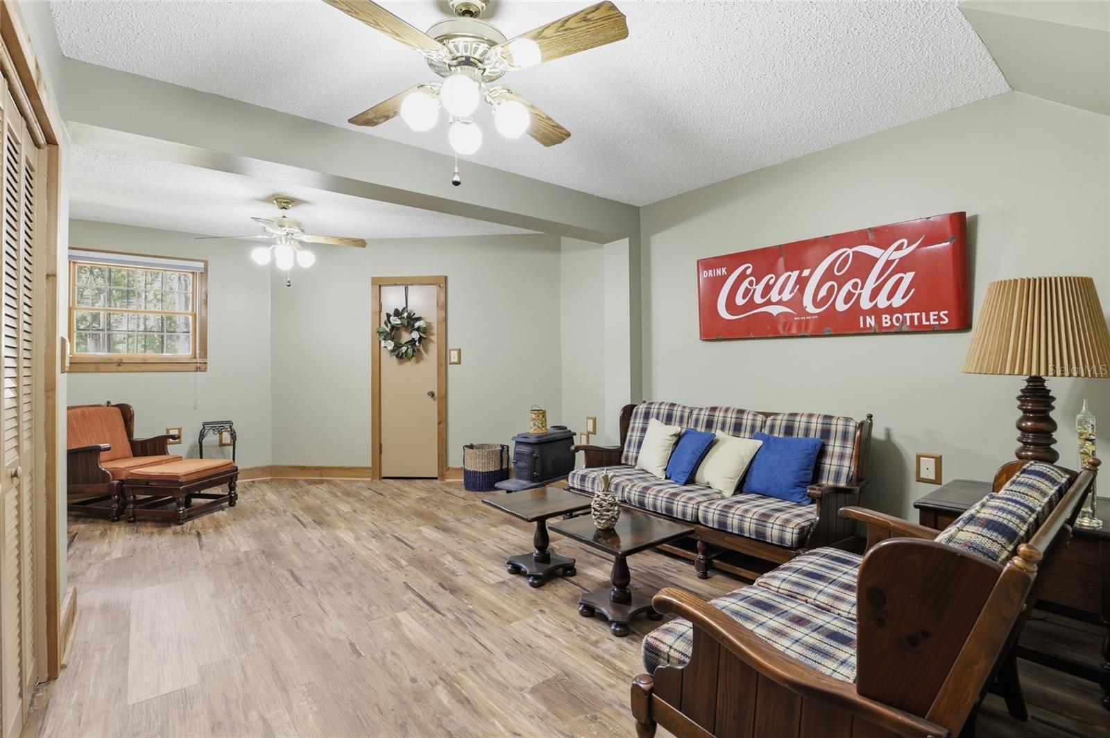 818 783, Old Town, FL 32680