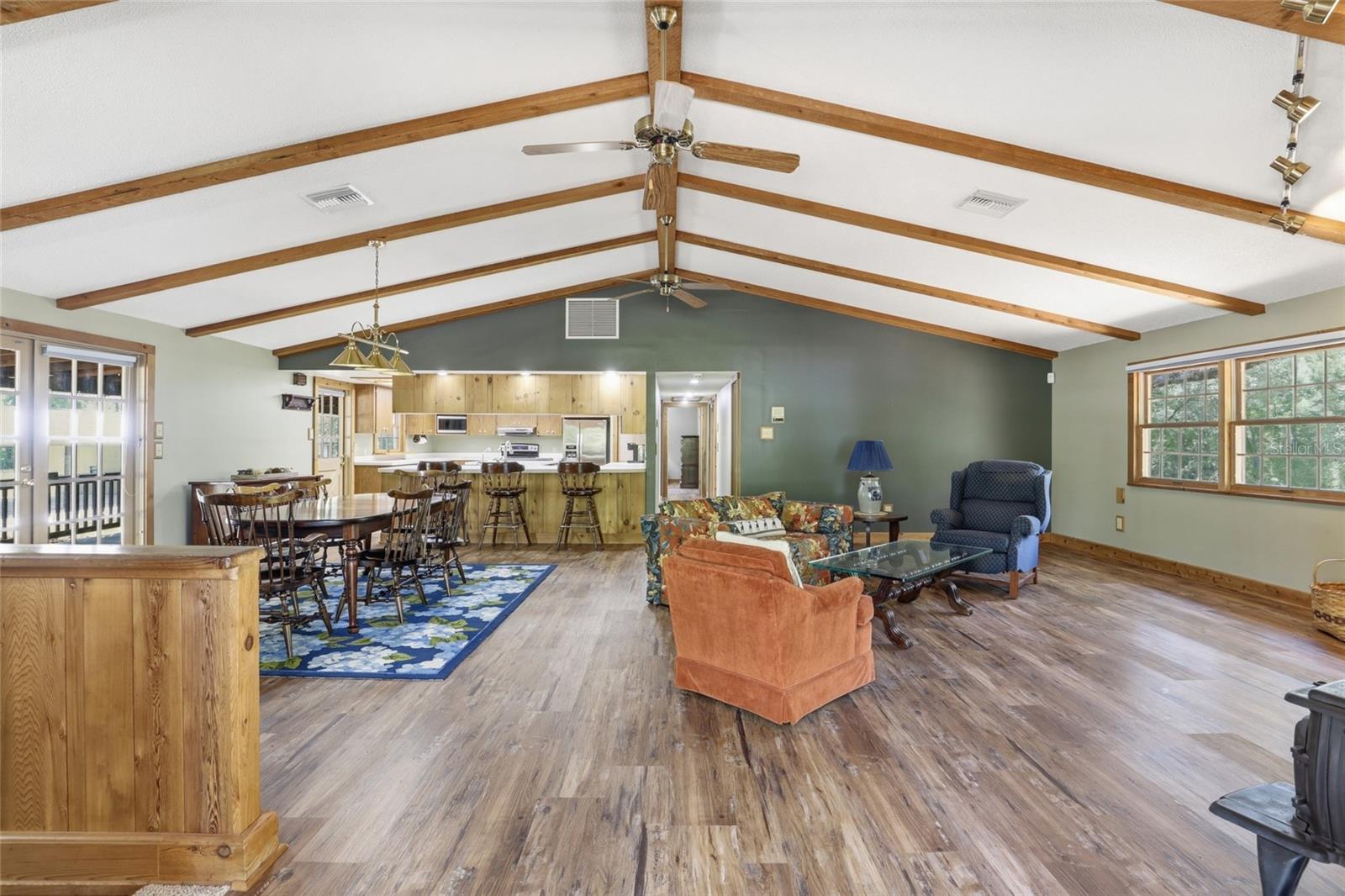 818 783, Old Town, FL 32680