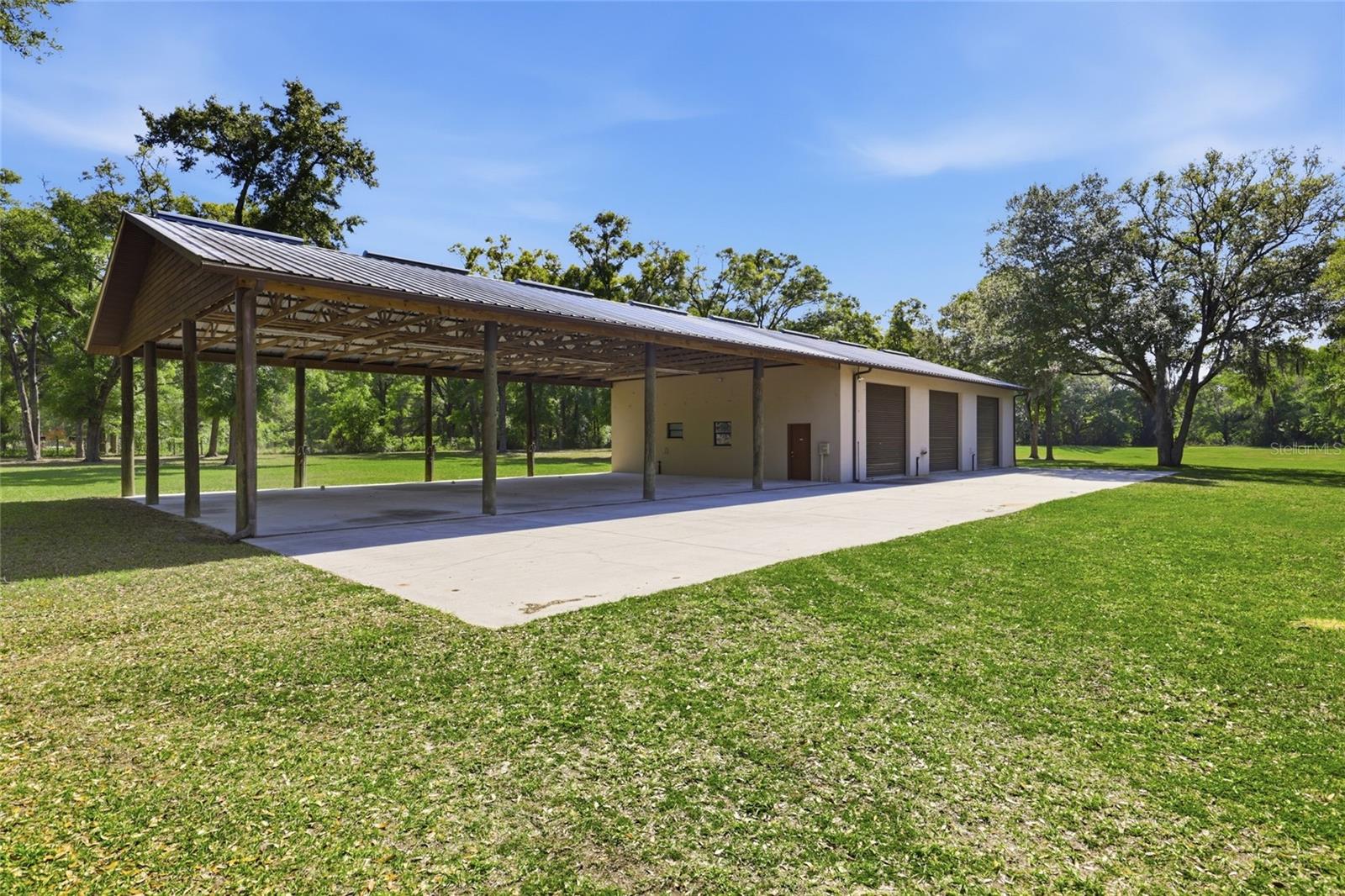 818 783, Old Town, FL 32680
