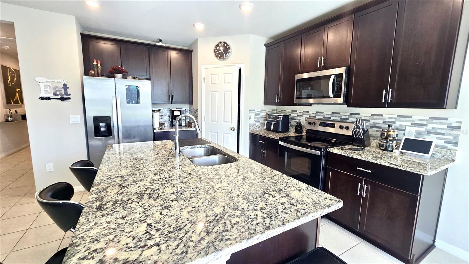 909 Cambridge, Winter Haven, FL 33881