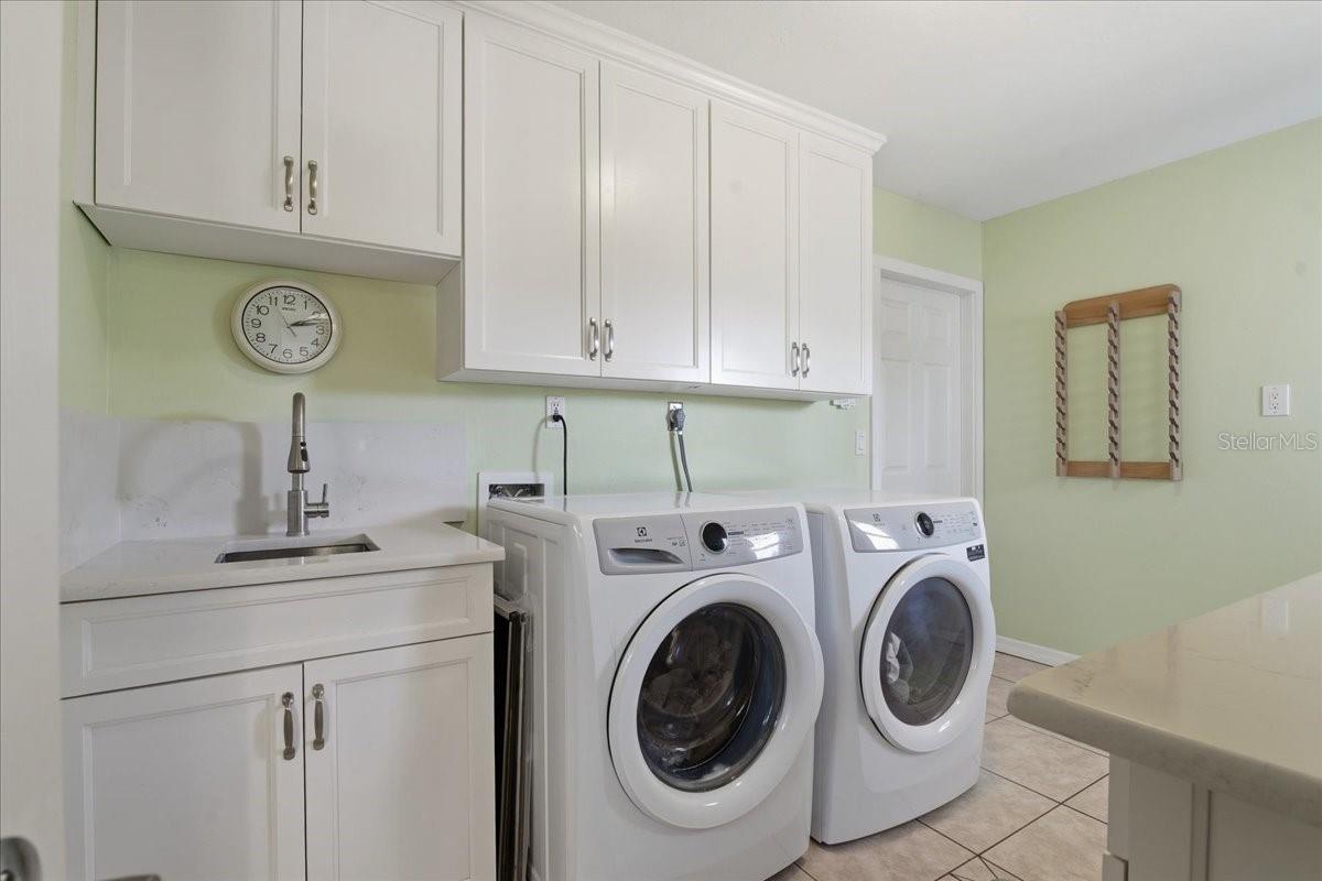 1231 Bayshore, Englewood, FL 34223