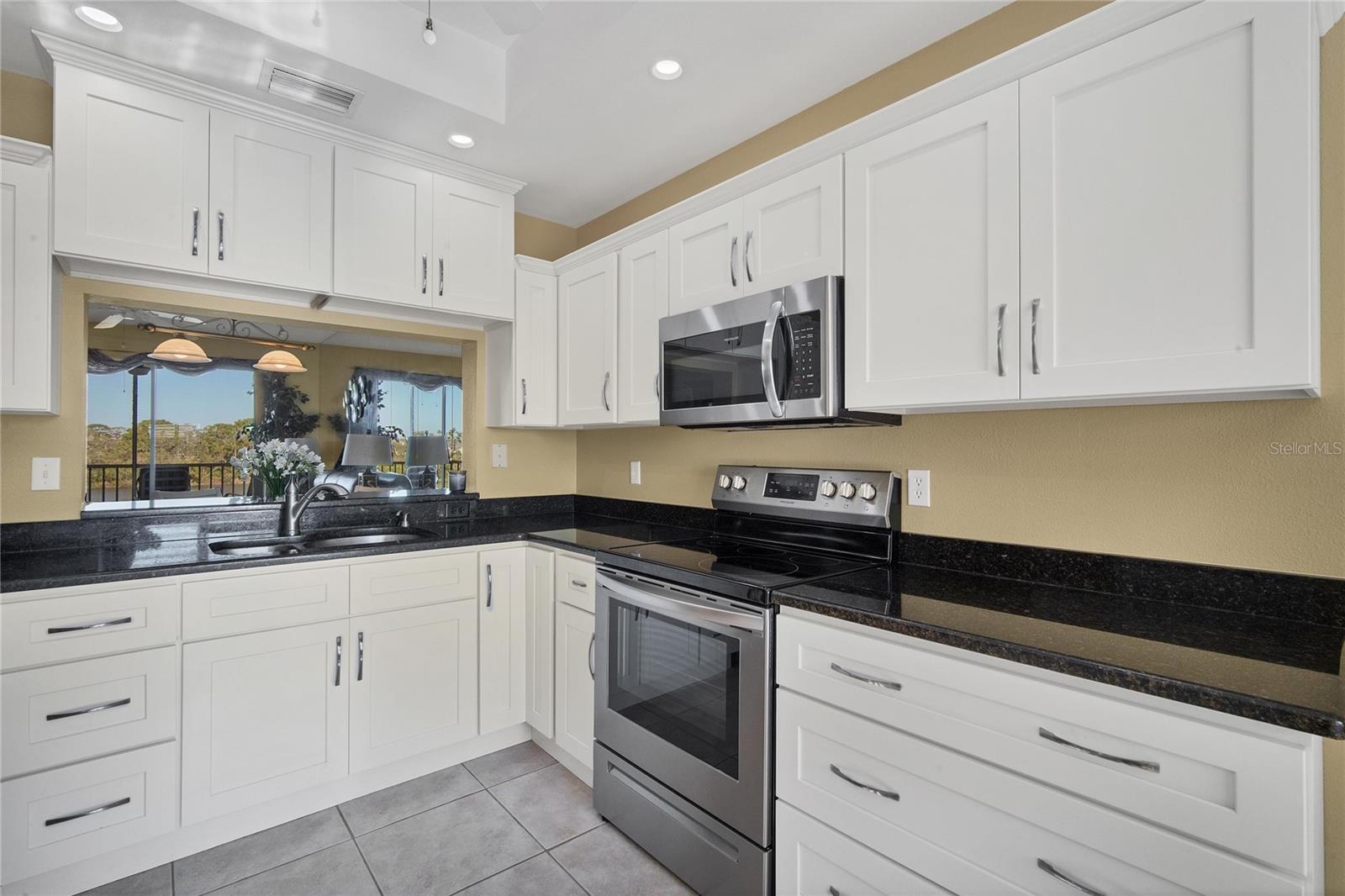 9610 Club South Unit # 4207, Sarasota, FL 34238