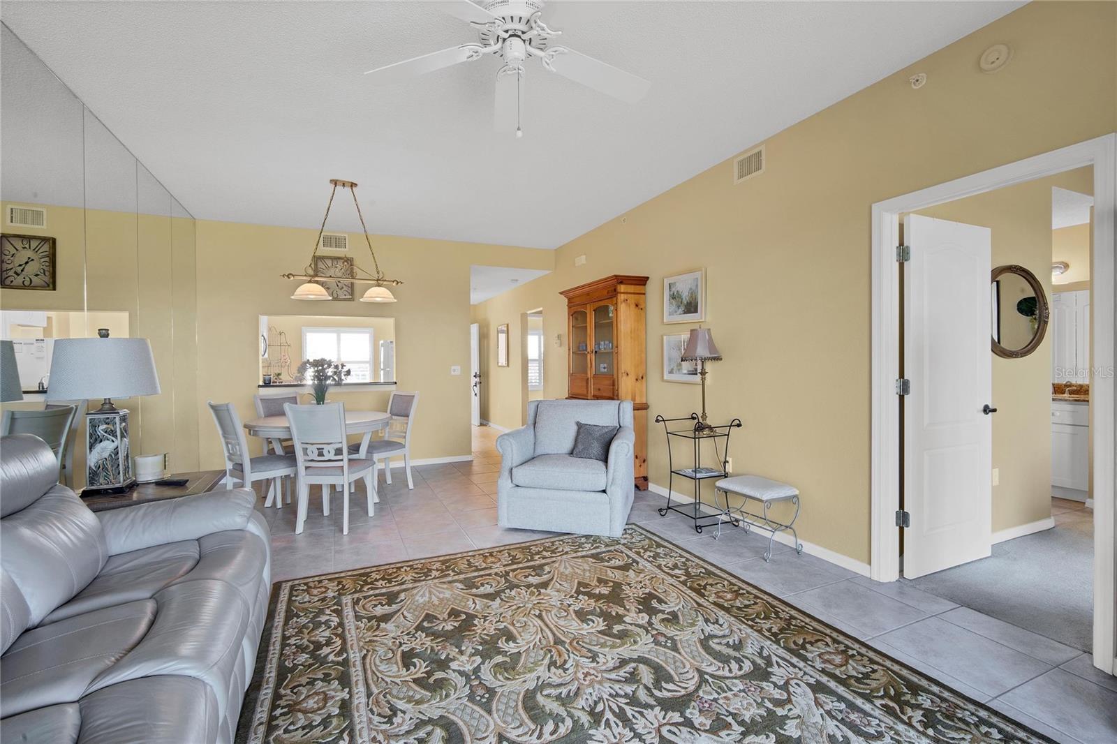 9610 Club South Unit # 4207, Sarasota, FL 34238
