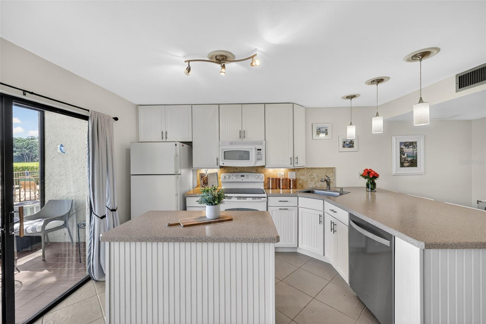 3061 Quail Unit # 35, Sarasota, FL 34235