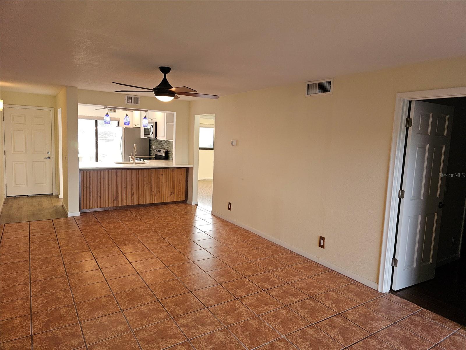 6343 Palma del Mar Unit 126, St Petersburg, FL 33715
