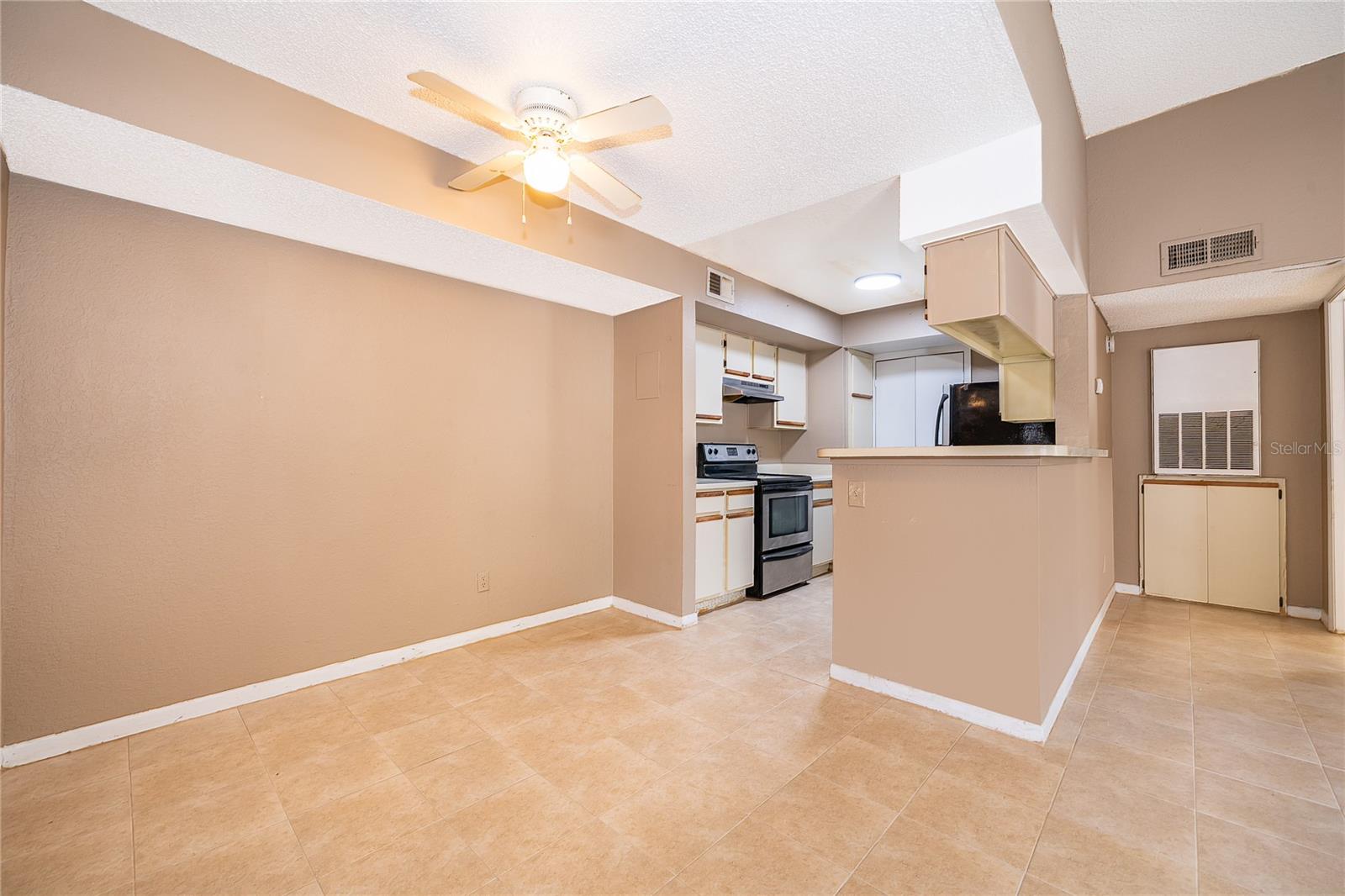 4367 Thornbriar Unit 206, Orlando, FL 32822