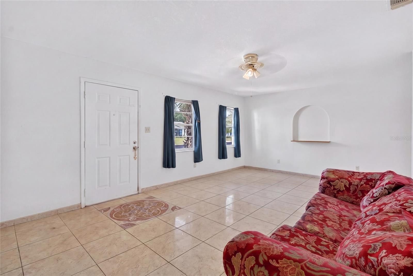 312 La Paz, Kissimmee, FL 34743