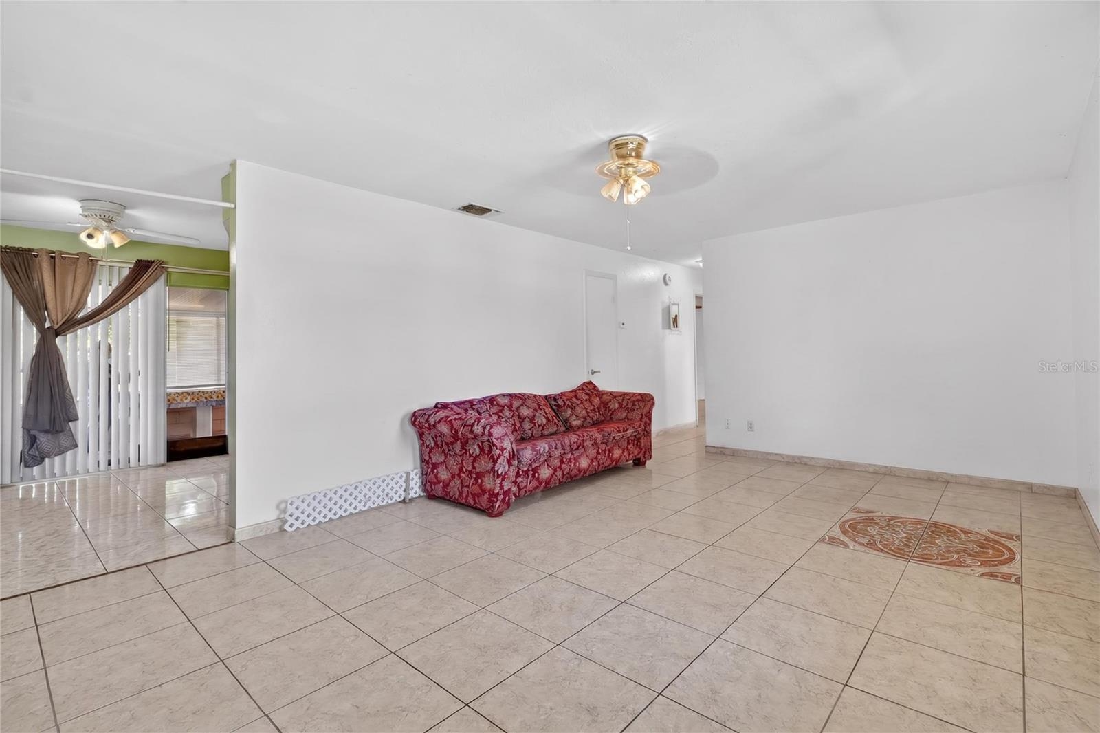 312 La Paz, Kissimmee, FL 34743
