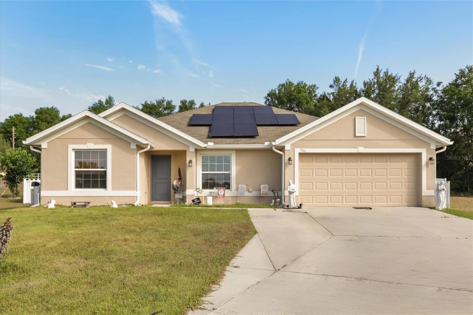 906 Edith, Fruitland Park, FL 34731