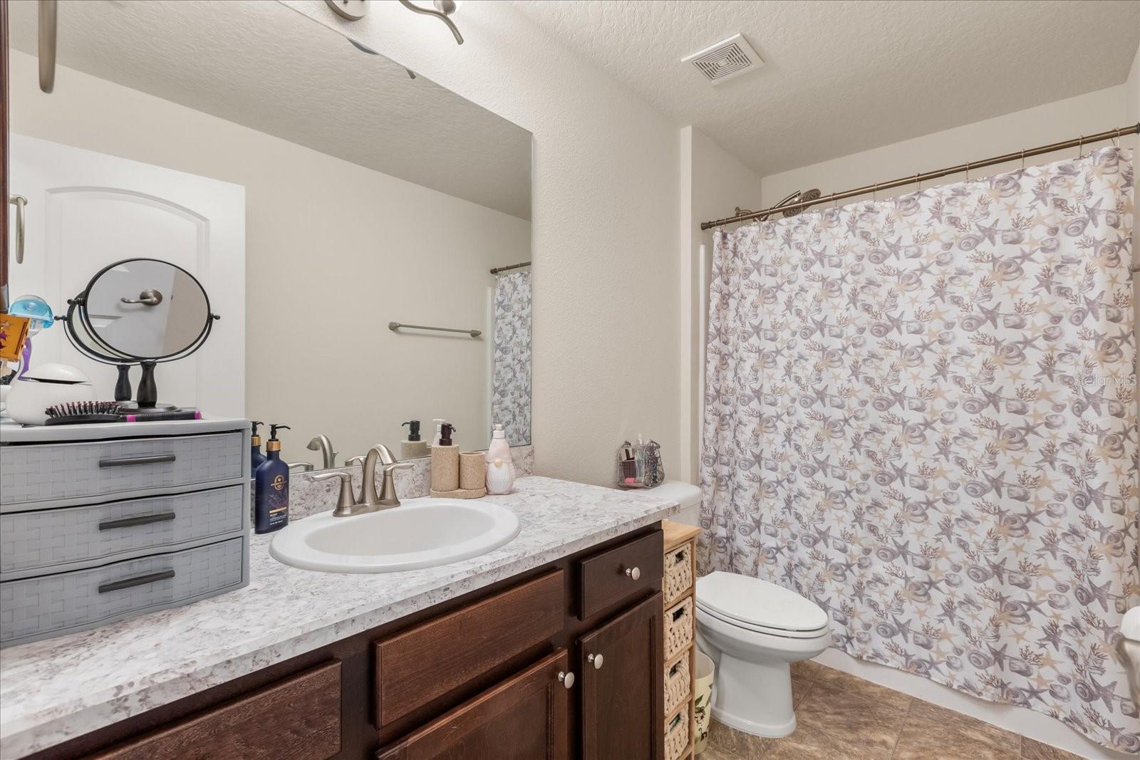 906 Edith, Fruitland Park, FL 34731