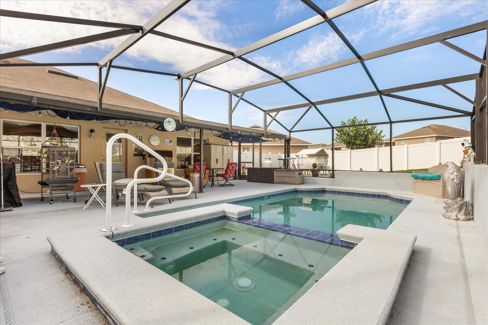 906 Edith, Fruitland Park, FL 34731