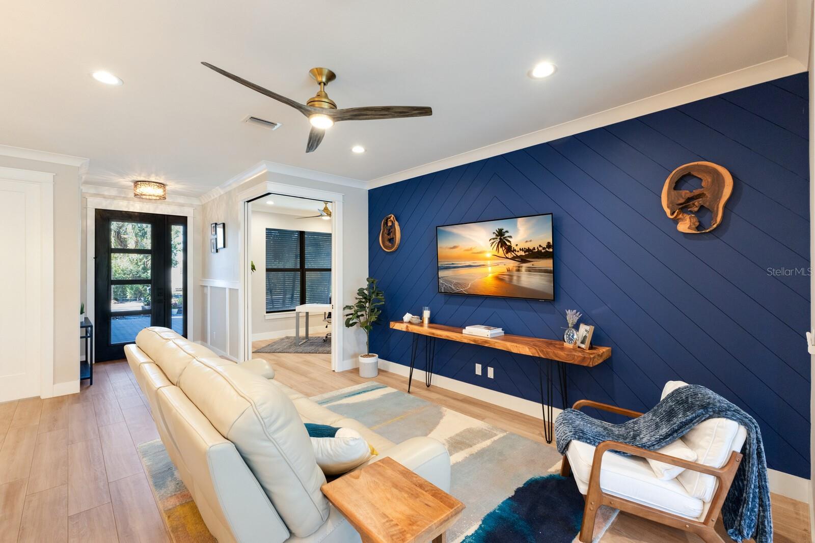 2823 Marshall, Sarasota, FL 34239