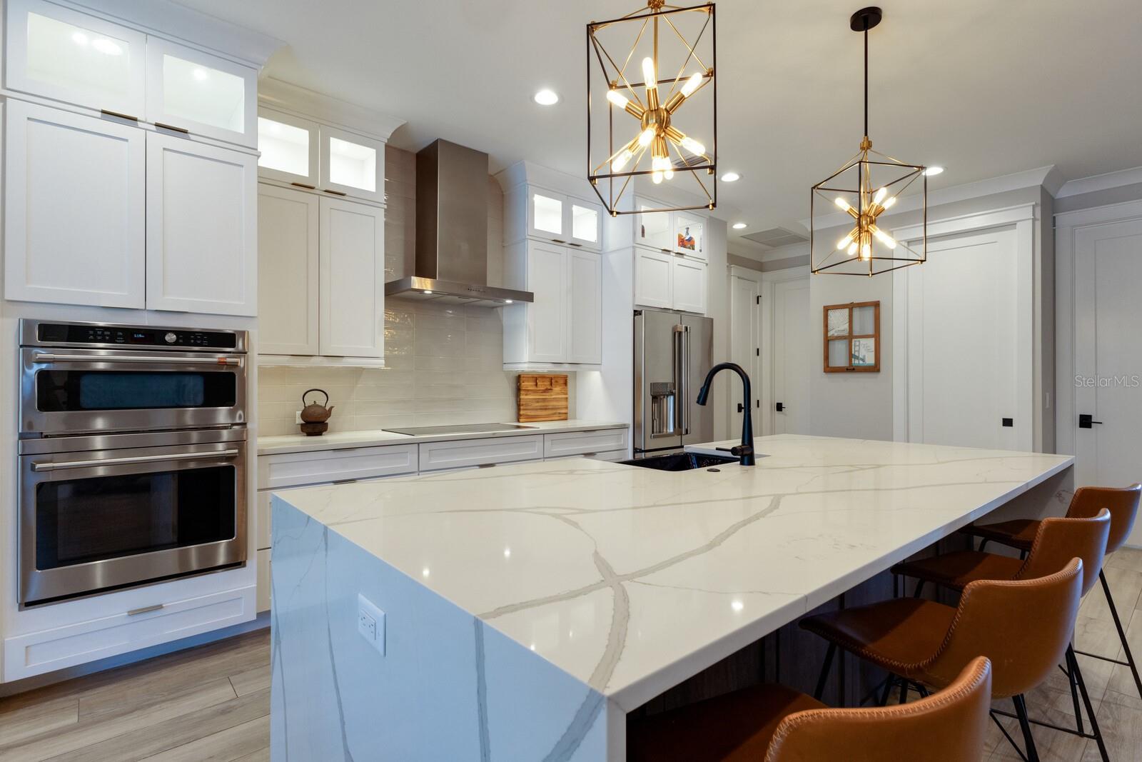 2823 Marshall, Sarasota, FL 34239