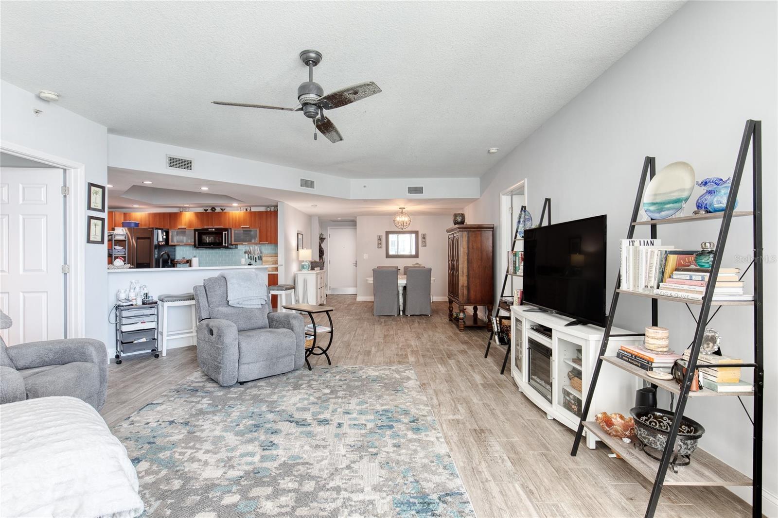 241 Riverside Unit 405, Holly Hill, FL 32117
