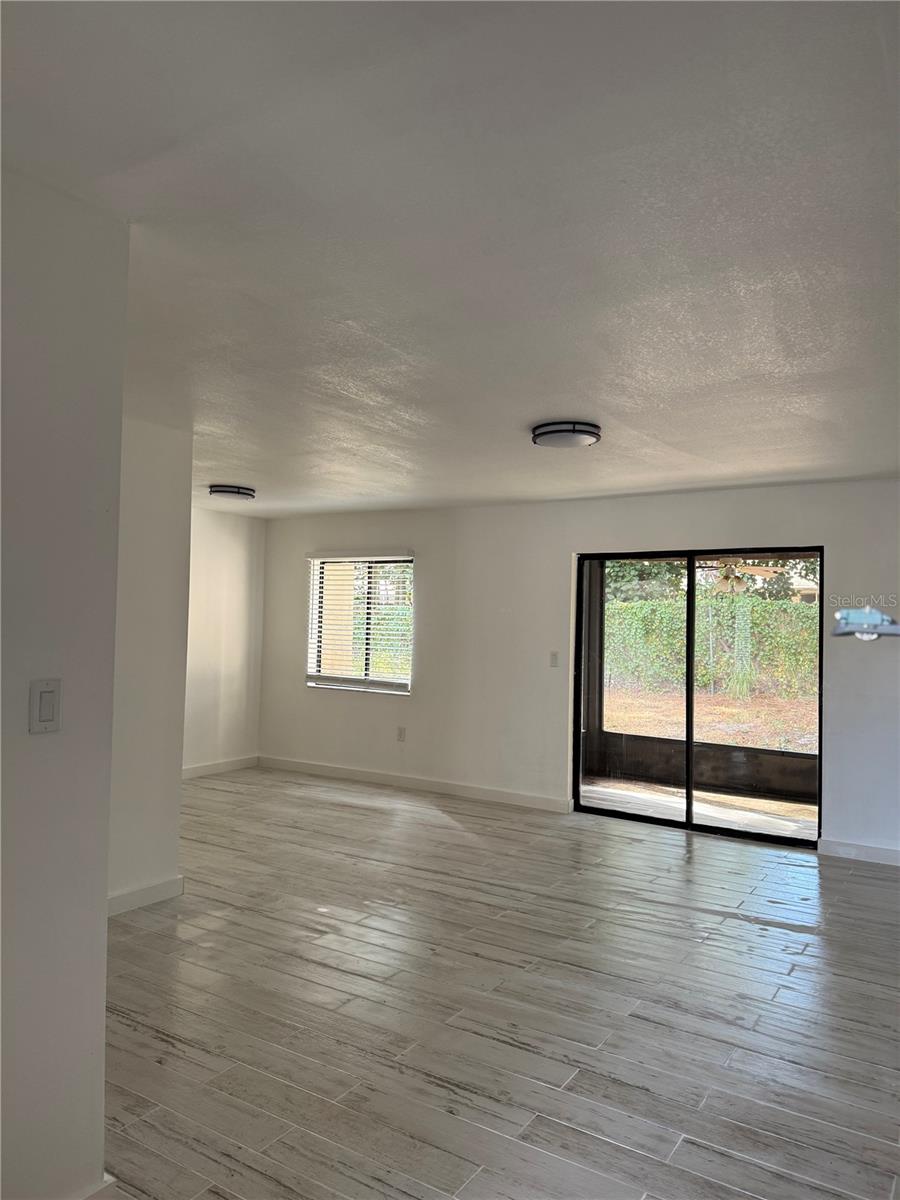 2611 Pine Lake Unit A, Sarasota, FL 34237