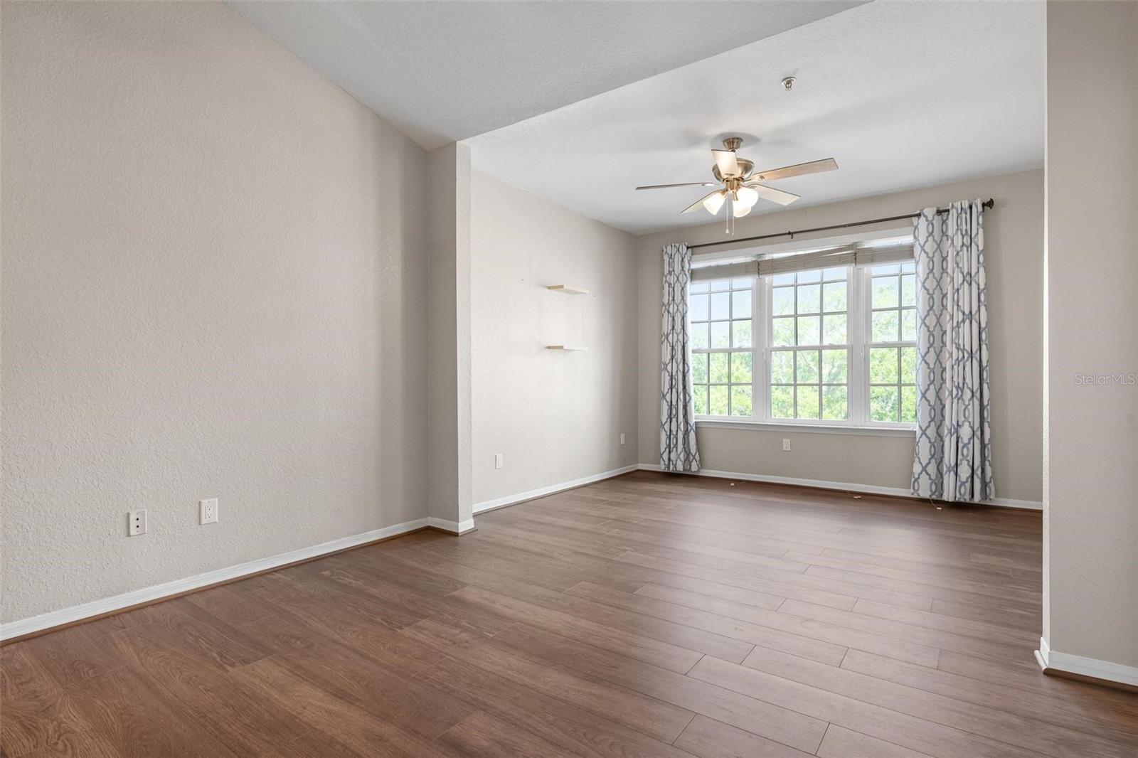 4174 Central Sarasota Unit # 233, Sarasota, FL 34238
