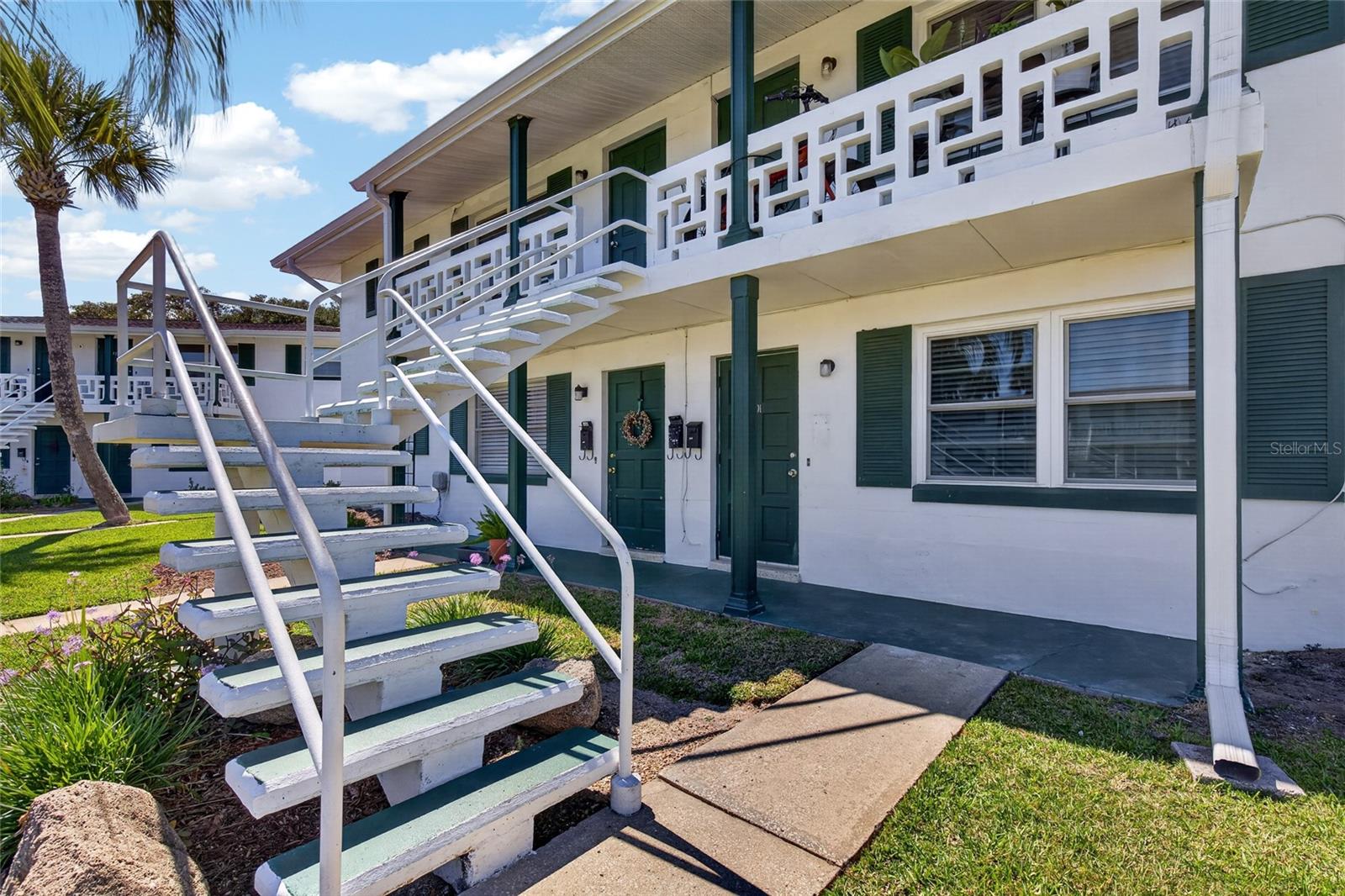 1800 Palmetto Unit 1010, South Daytona, FL 32119