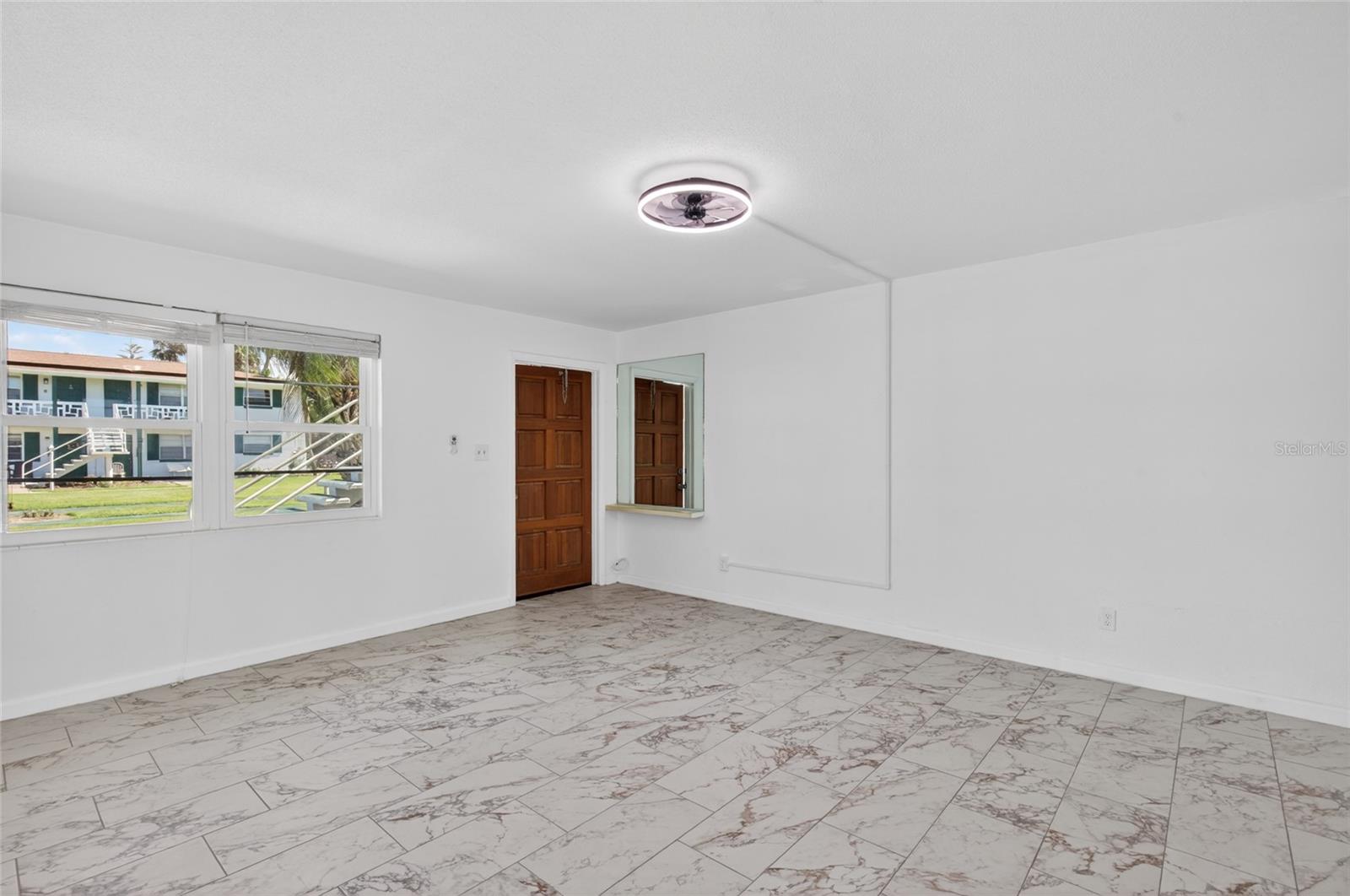 1800 Palmetto Unit 1010, South Daytona, FL 32119
