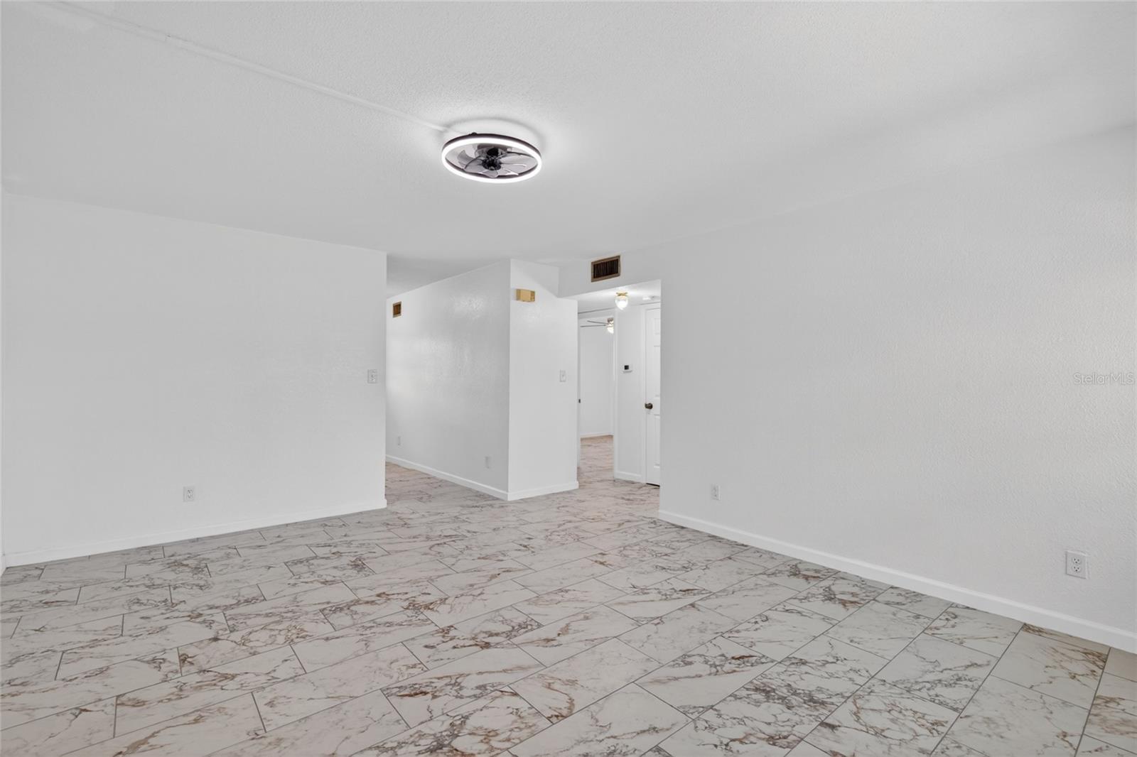 1800 Palmetto Unit 1010, South Daytona, FL 32119