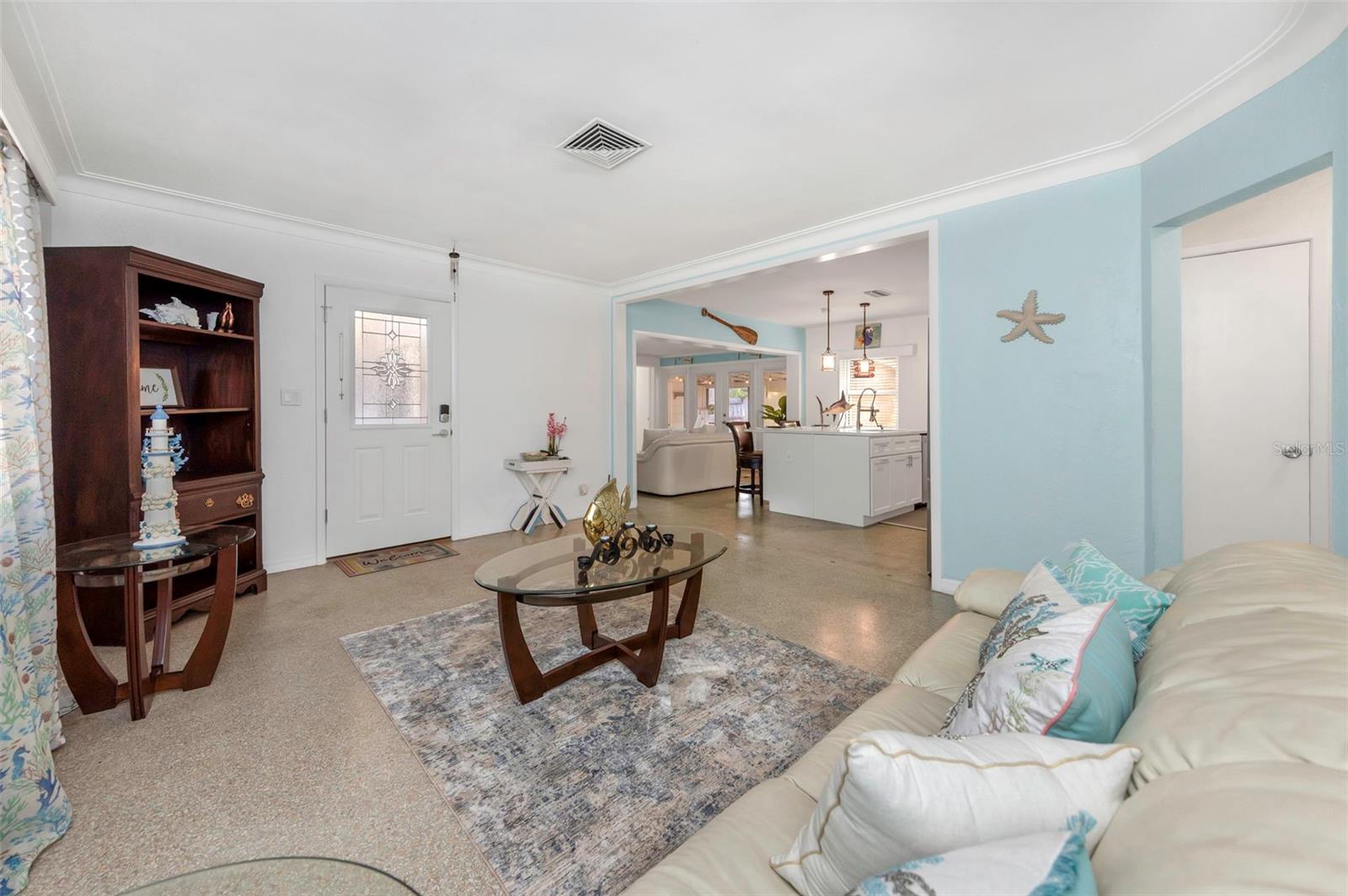 2025 Temple, Clearwater, FL 33764