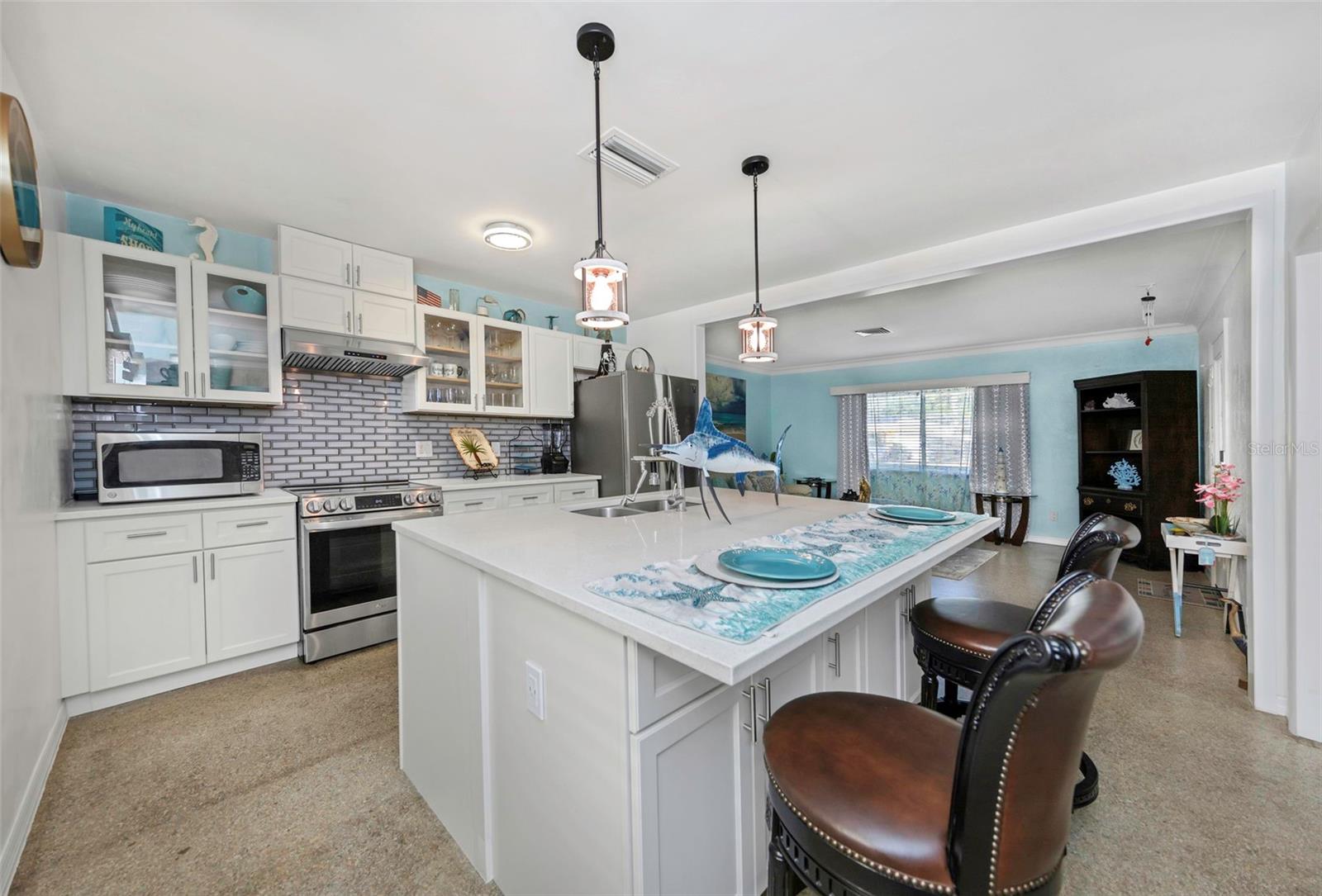 2025 Temple, Clearwater, FL 33764