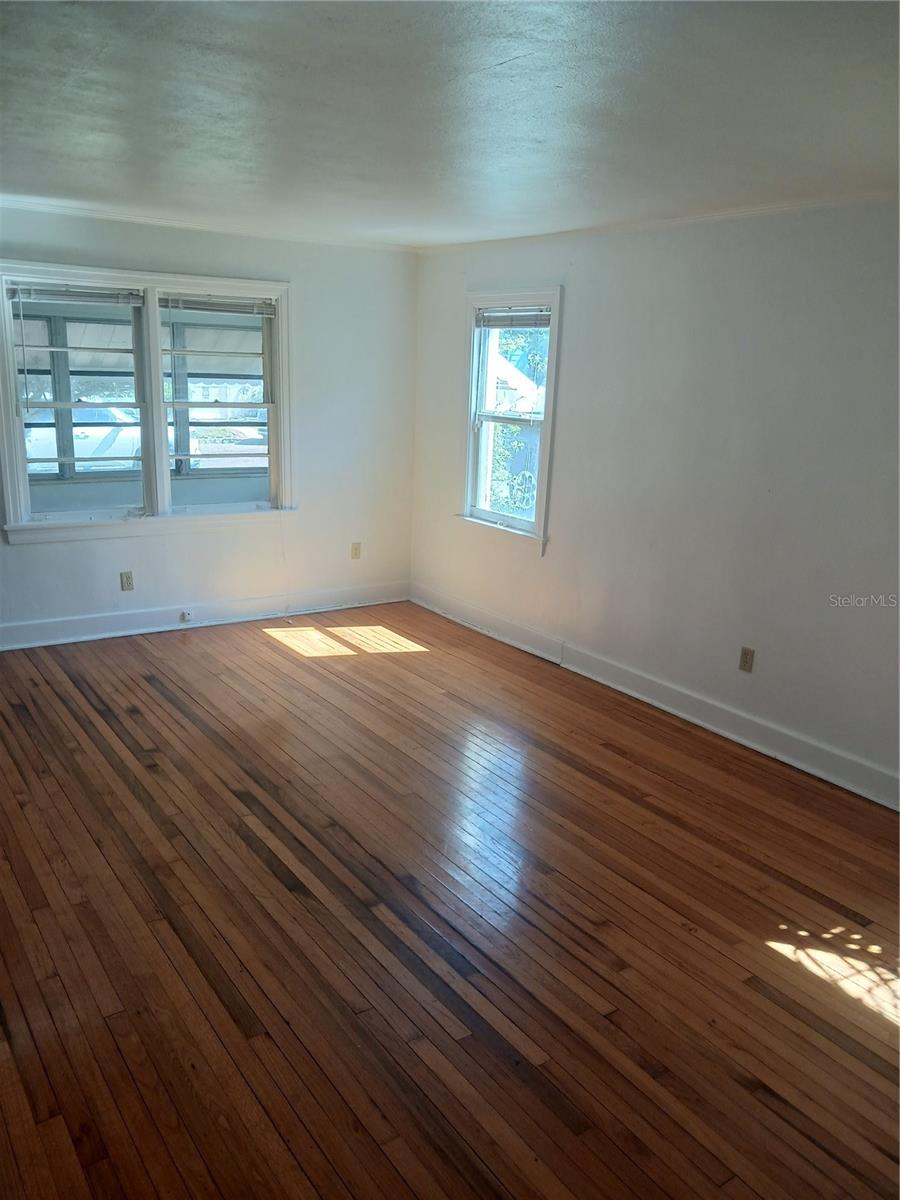 3720 4th, St Petersburg, FL 33713