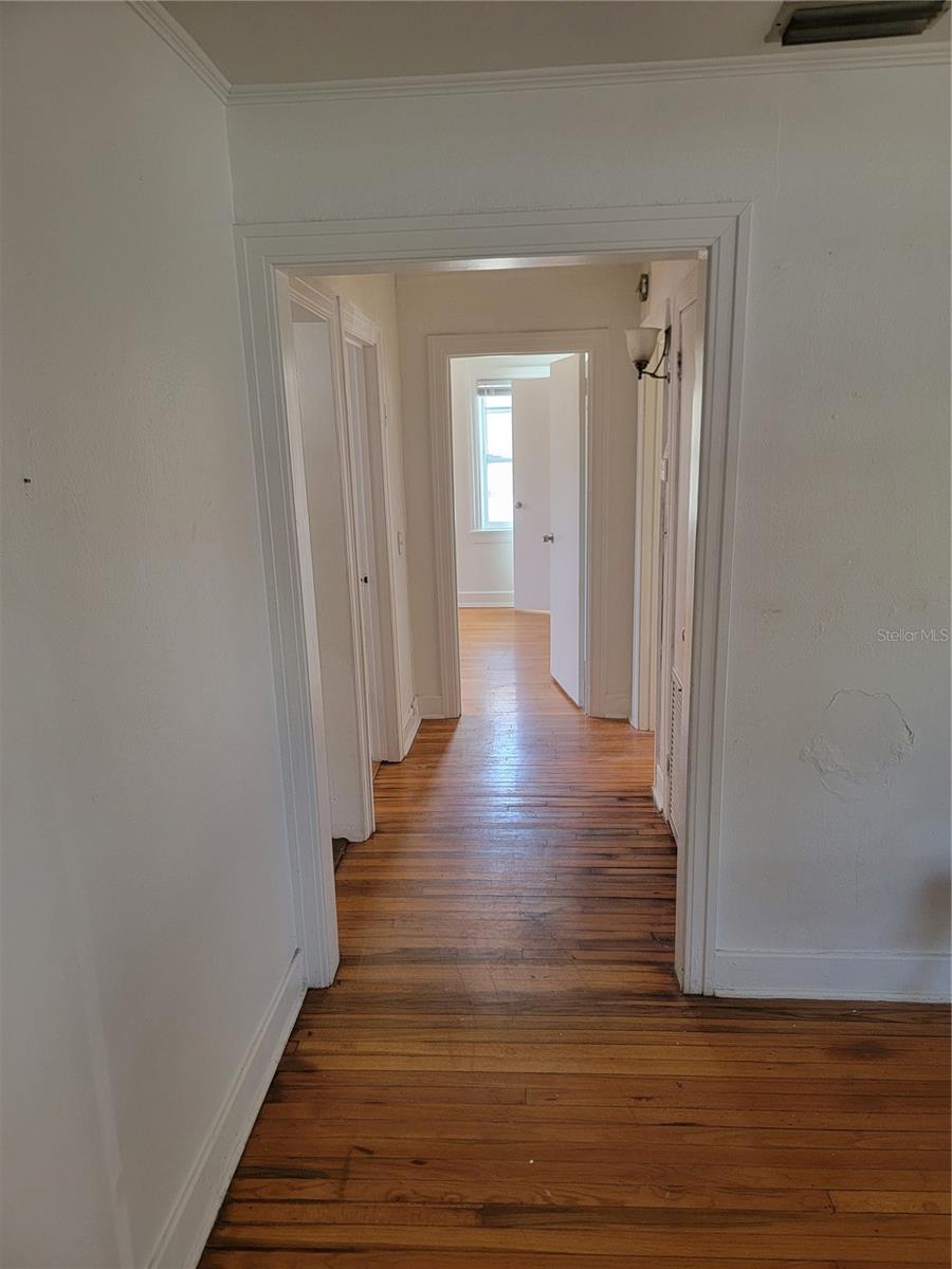 3720 4th, St Petersburg, FL 33713