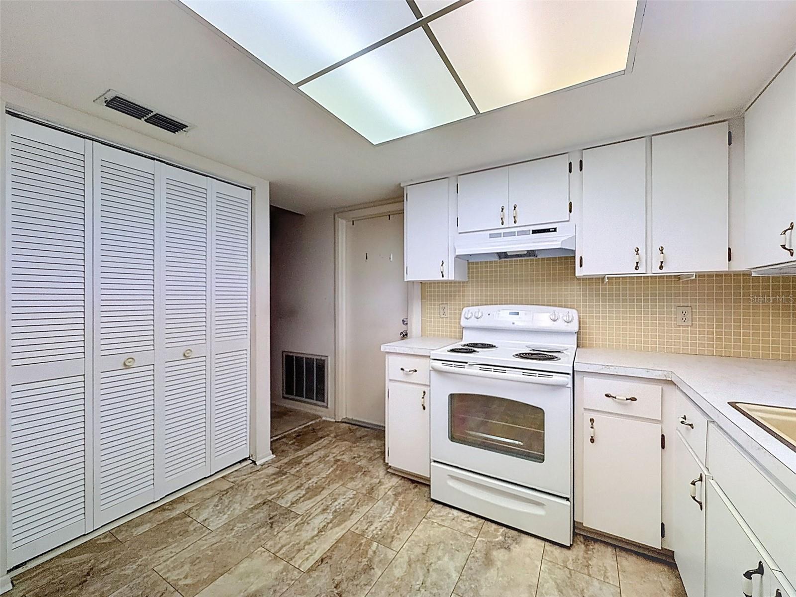 9811 Woodstock, Port Richey, FL 34668