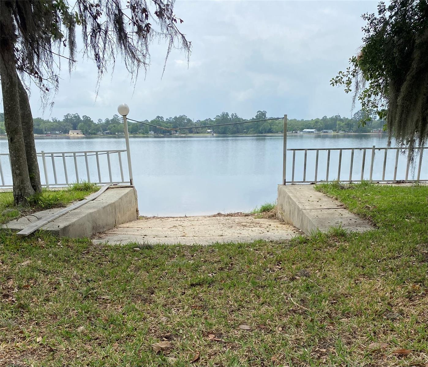 229 Lake Ida Point, Interlachen, FL 32148